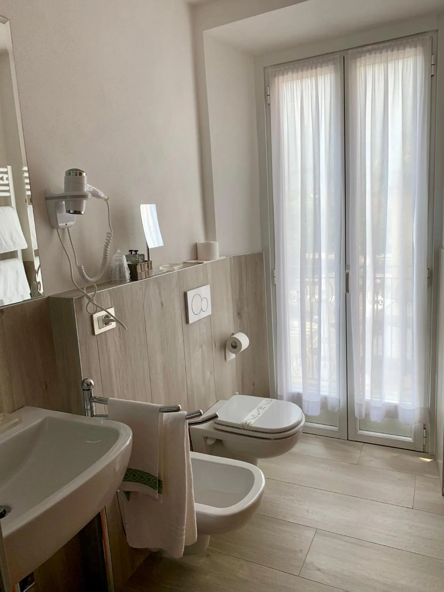 Bathroom in Hotel Centrale