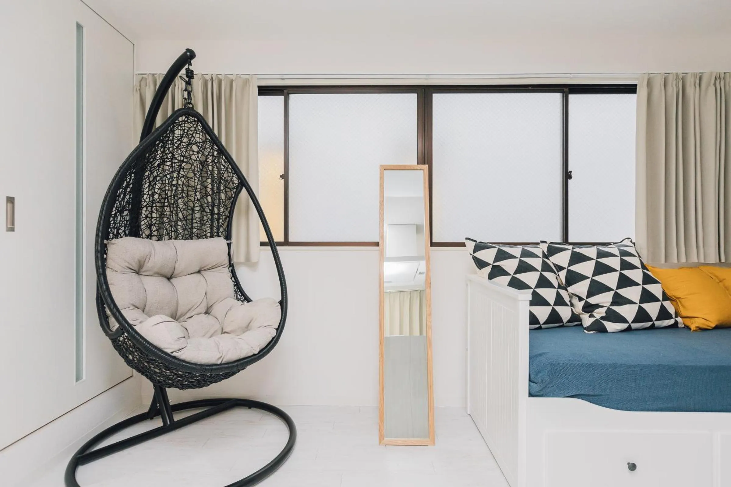 Living room, Bed in Higobashi AFP Apartment