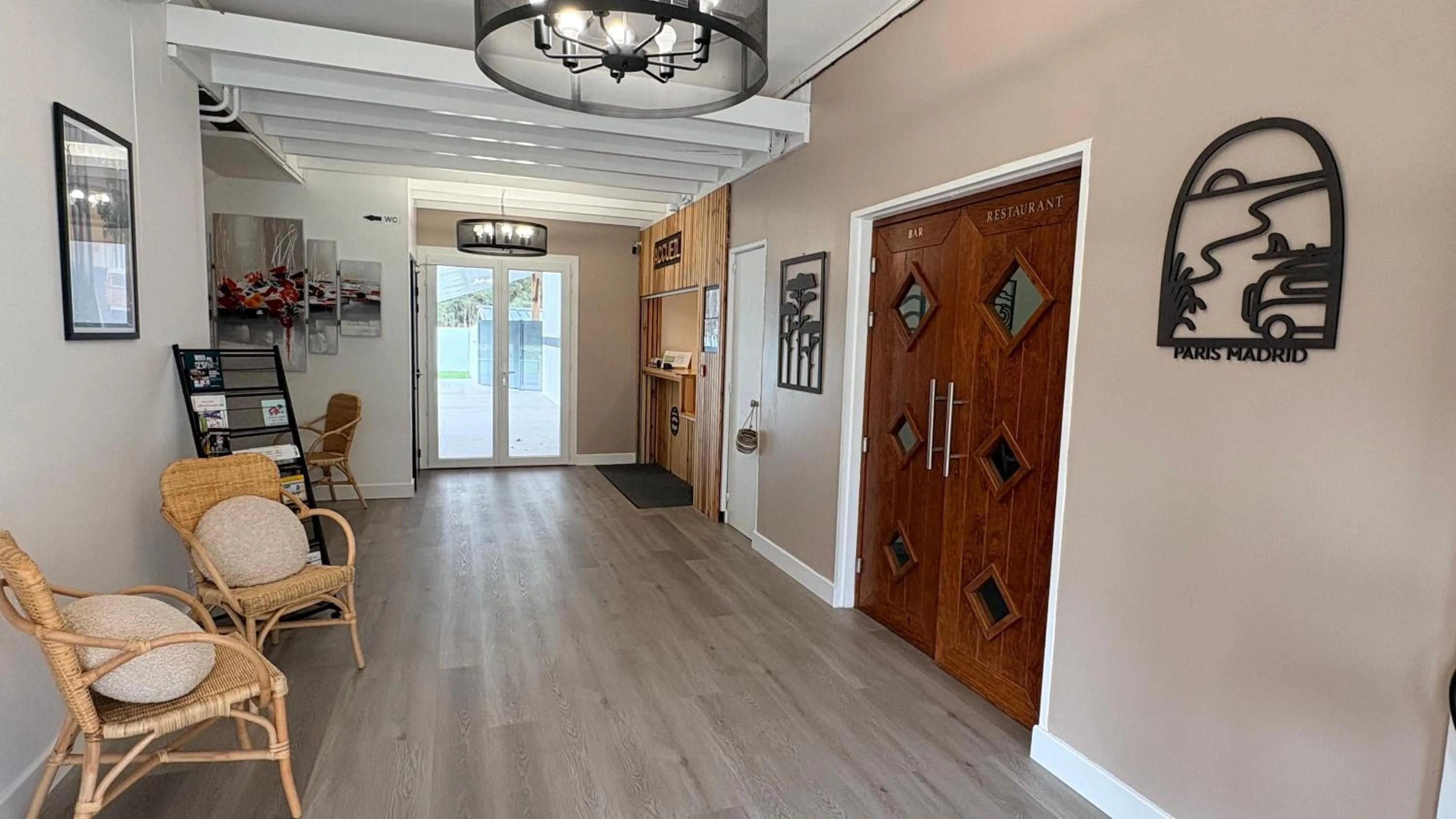 Lobby or reception in Hôtel Paris Madrid