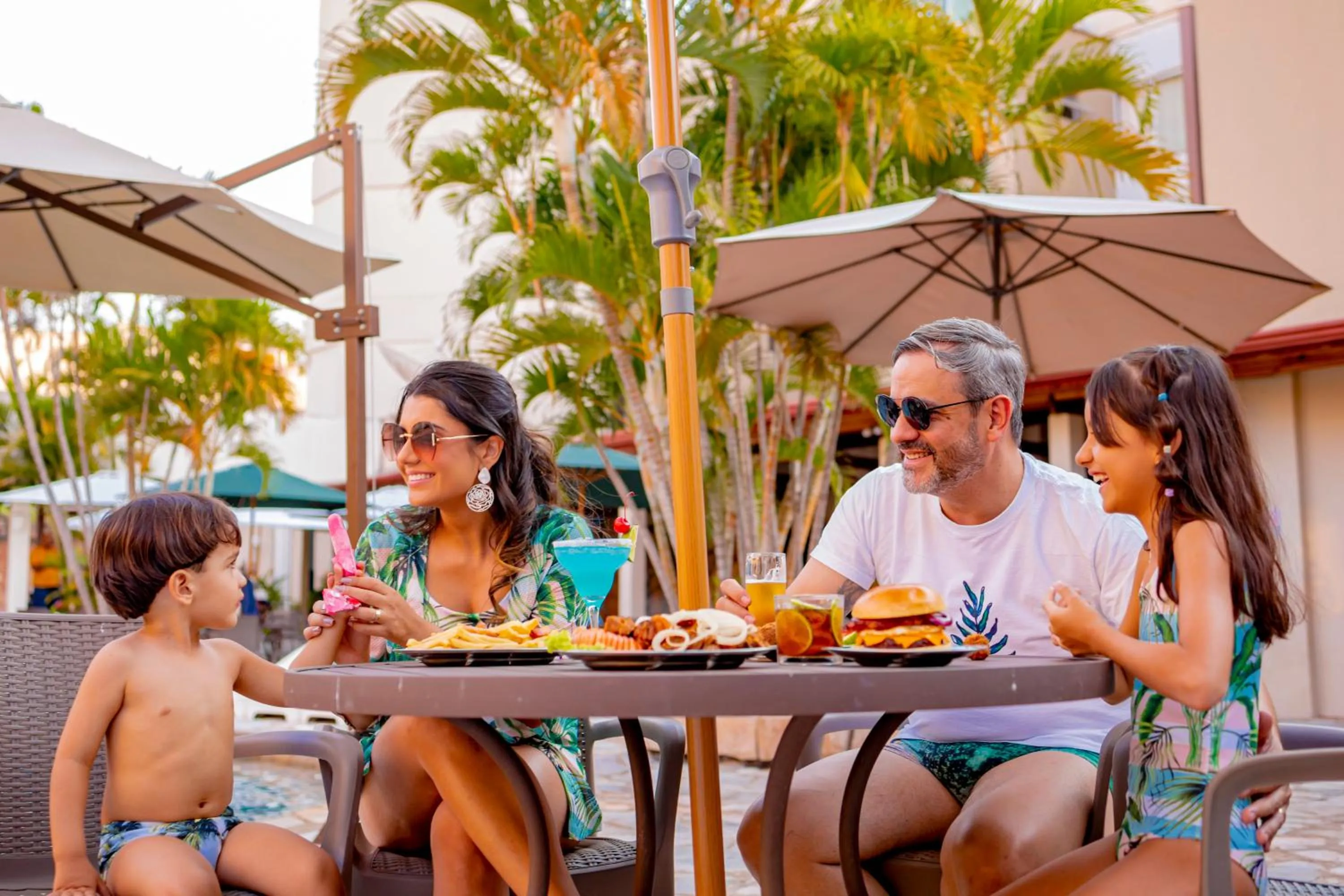 People in Rio das Pedras Thermas Hotel