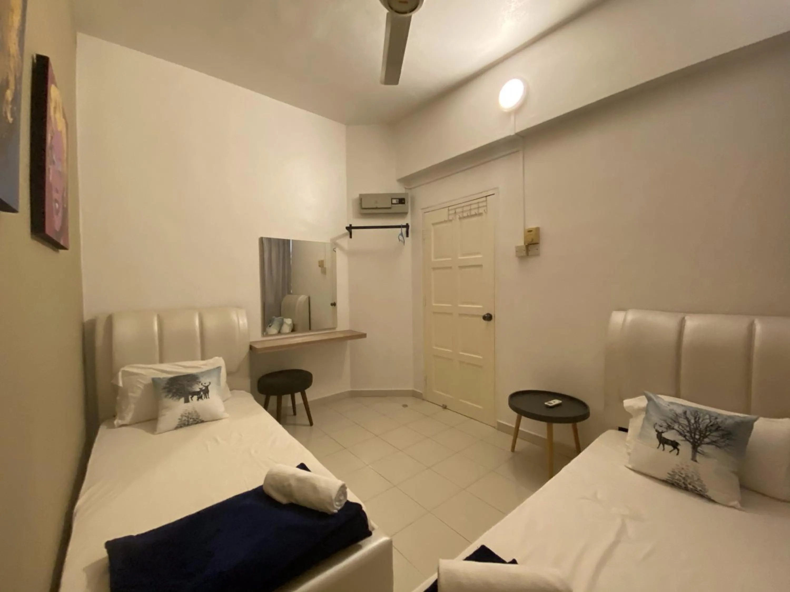 Photo of the whole room, Bed in Arcadia Penang by Plush