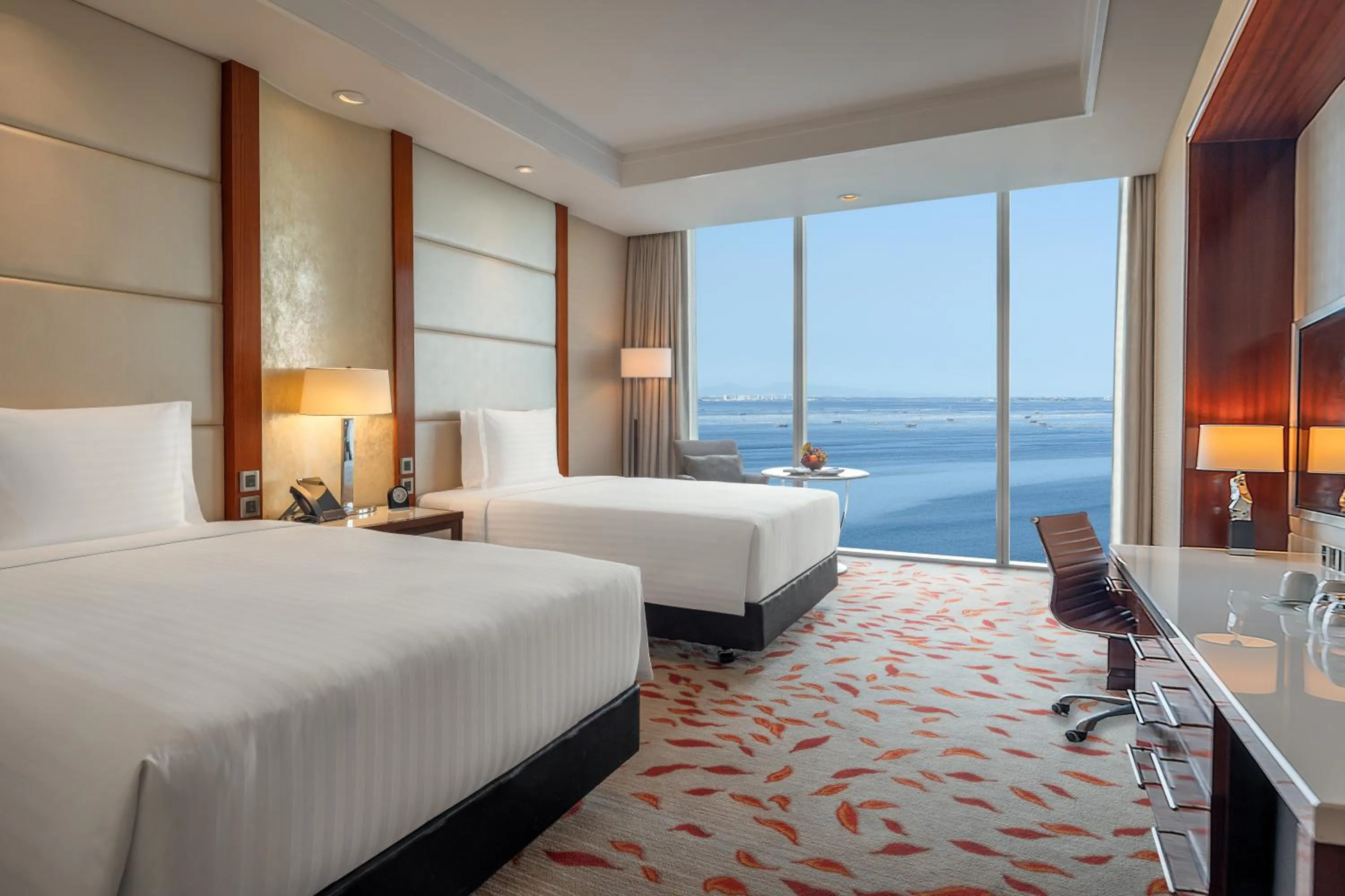 View (from property/room), Bed in Solaire Resort Entertainment City