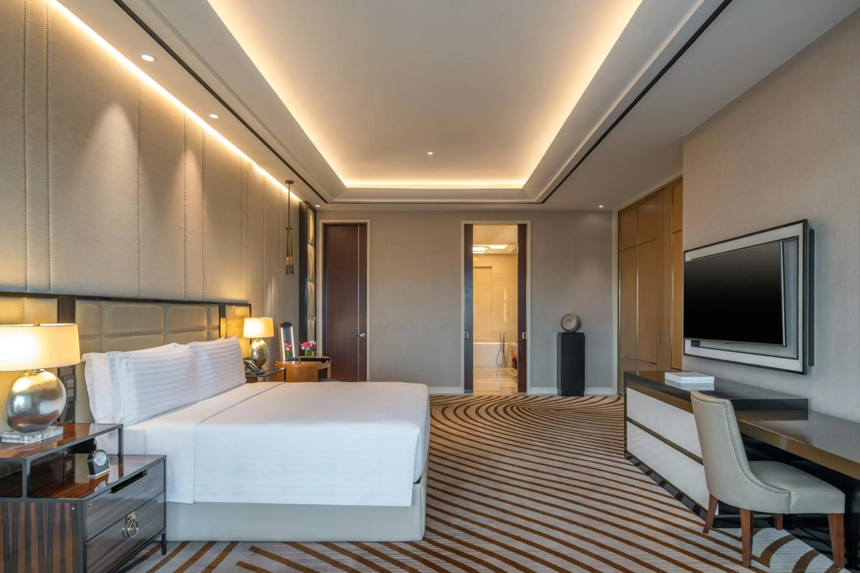 Bed in Solaire Resort Entertainment City