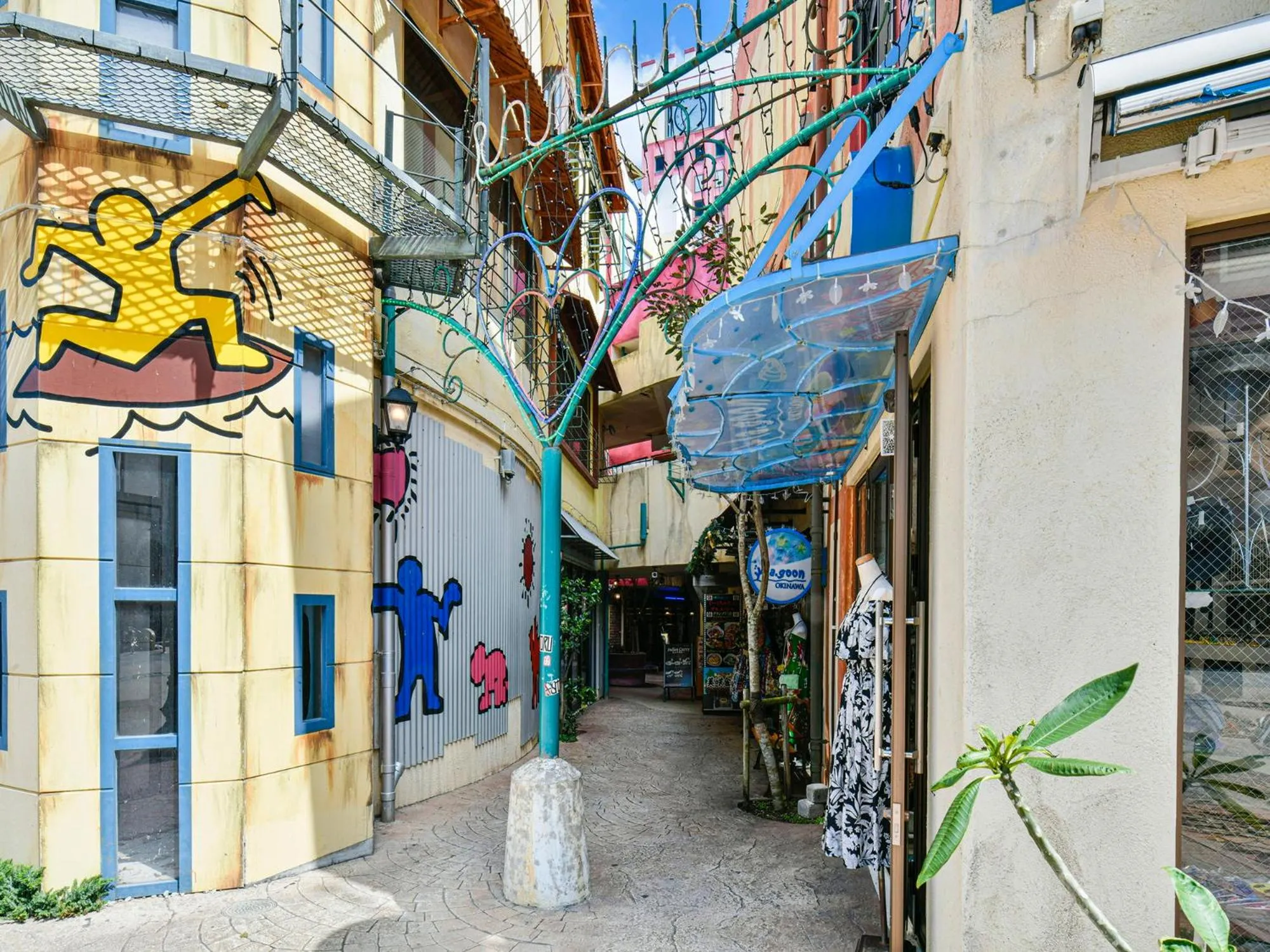 Day in Vessel Hotel Campana Okinawa