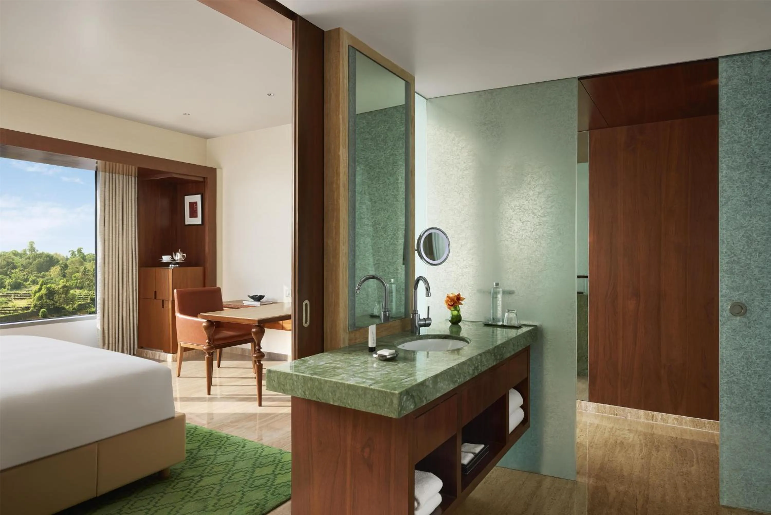Bedroom, Bed in Park Hyatt Chennai