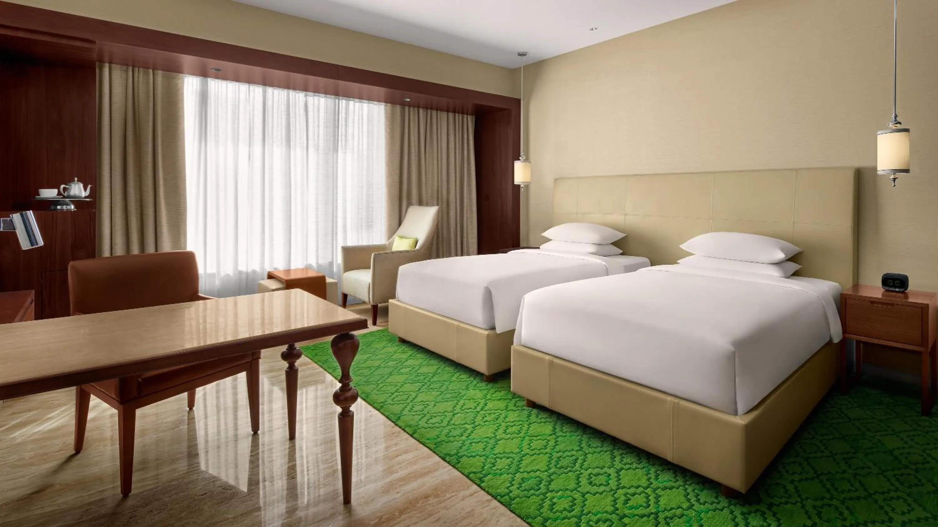 Bed in Park Hyatt Chennai