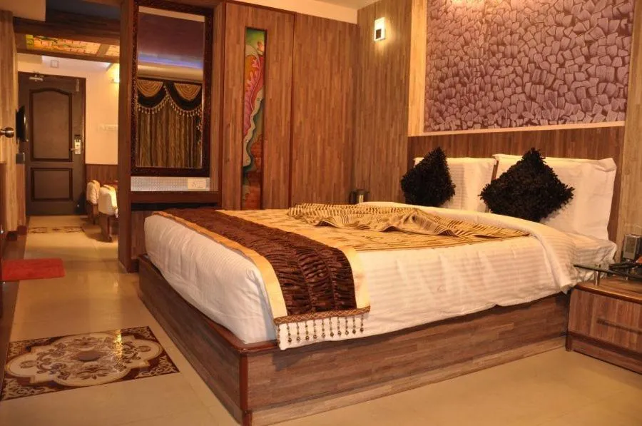 Bed in Astoria Residency