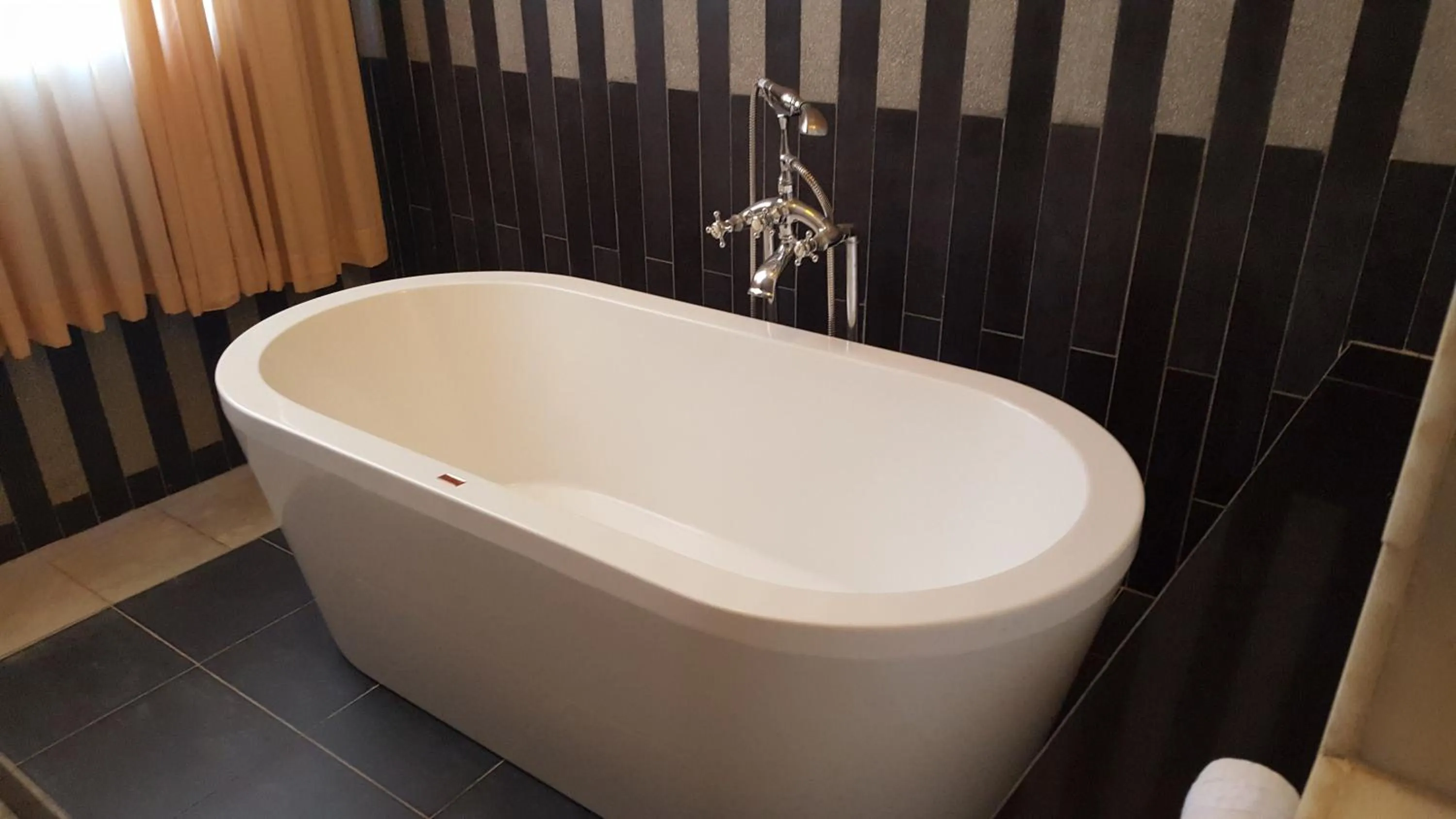 Coco Ocean Resort & Spa