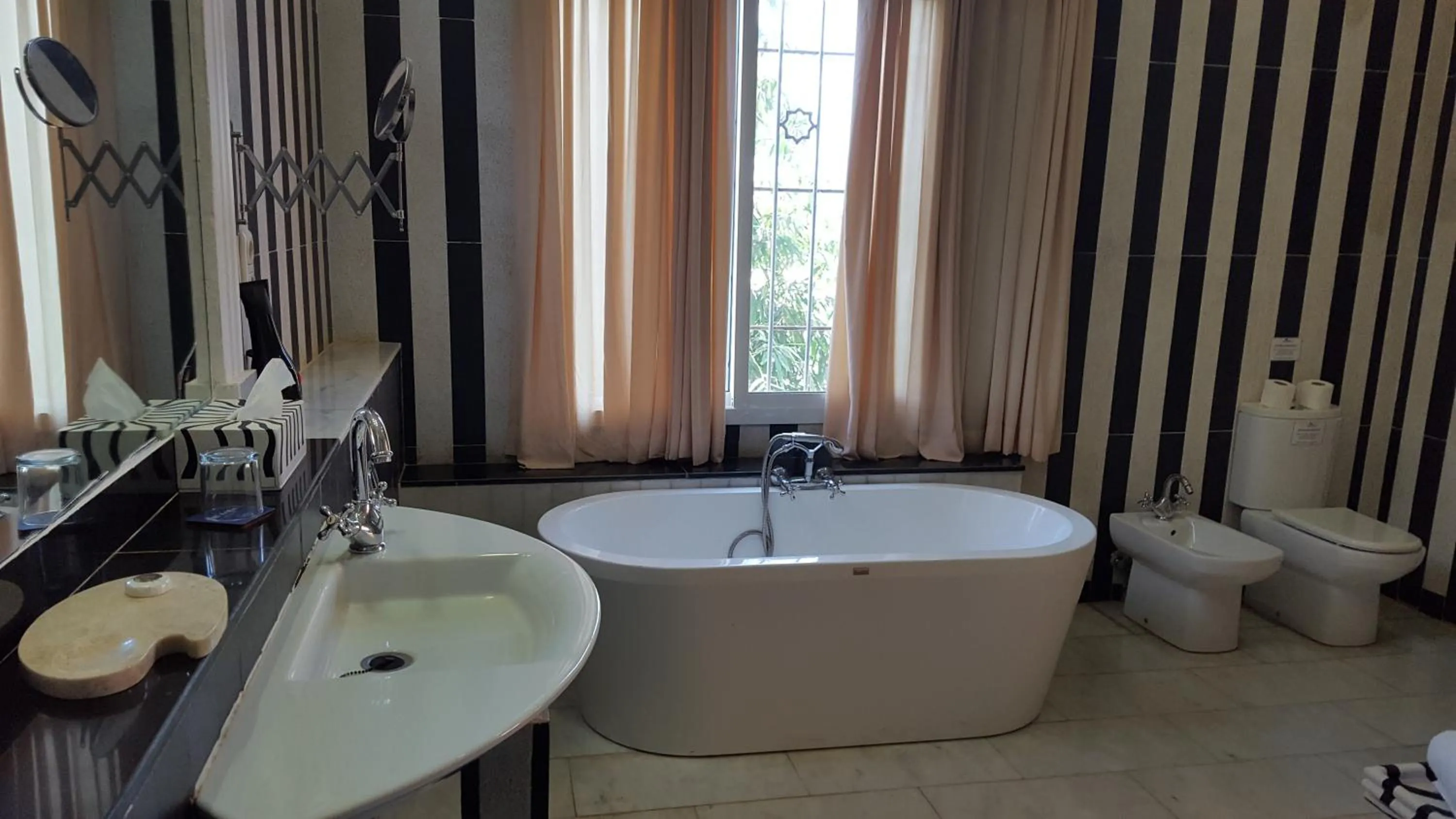 Coco Ocean Resort & Spa