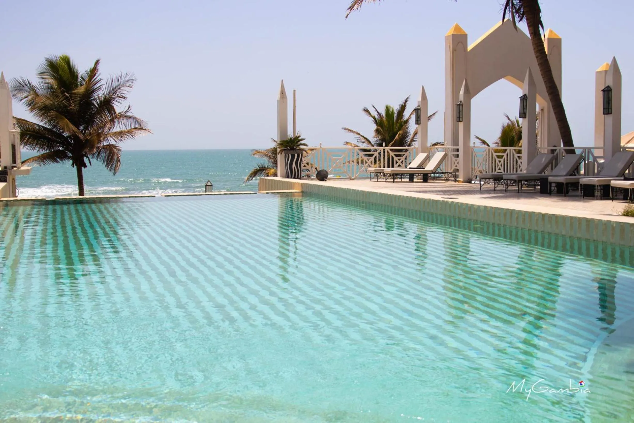 Swimming pool in Coco Ocean Resort & Spa