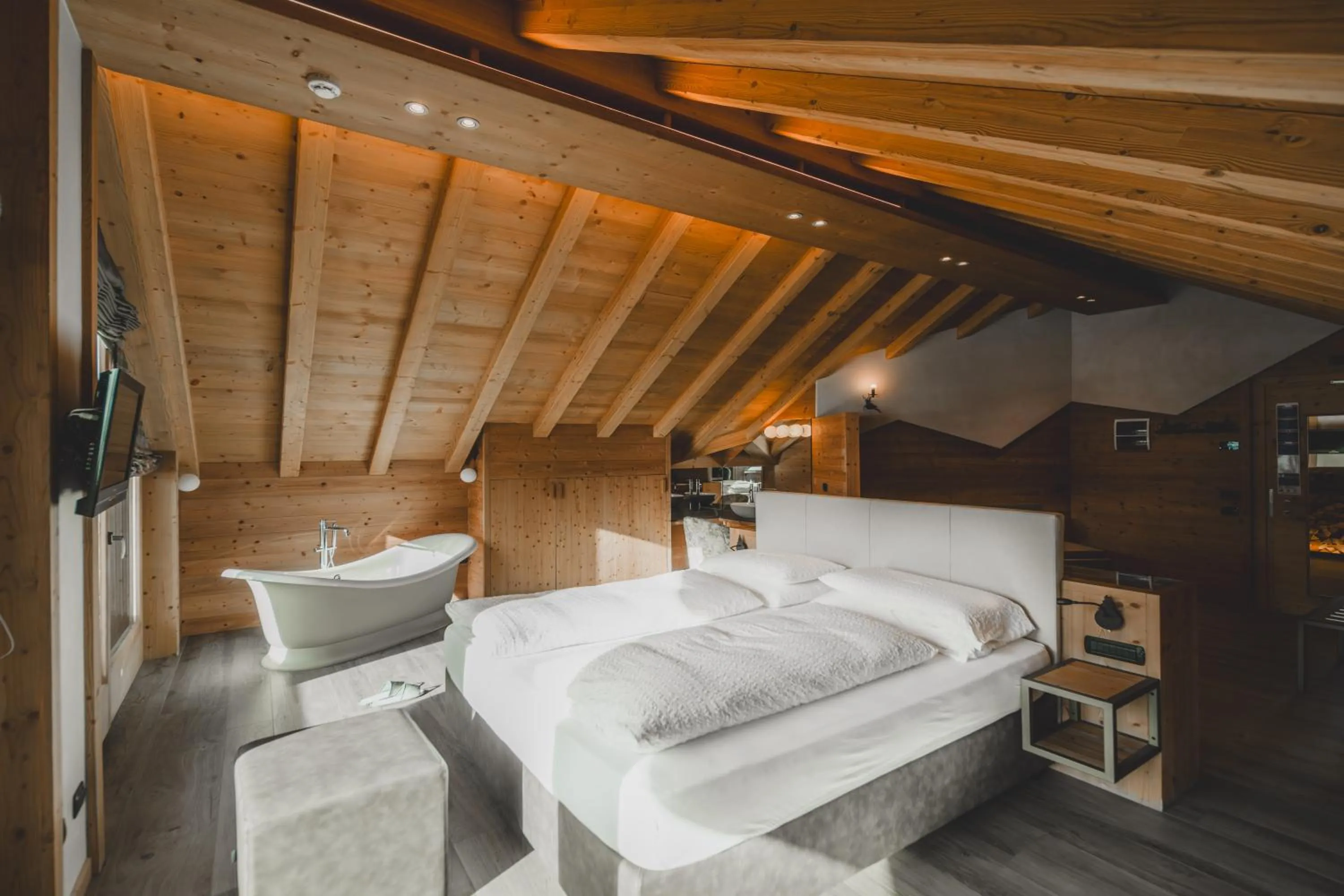 Bed in Hotel Amerikan