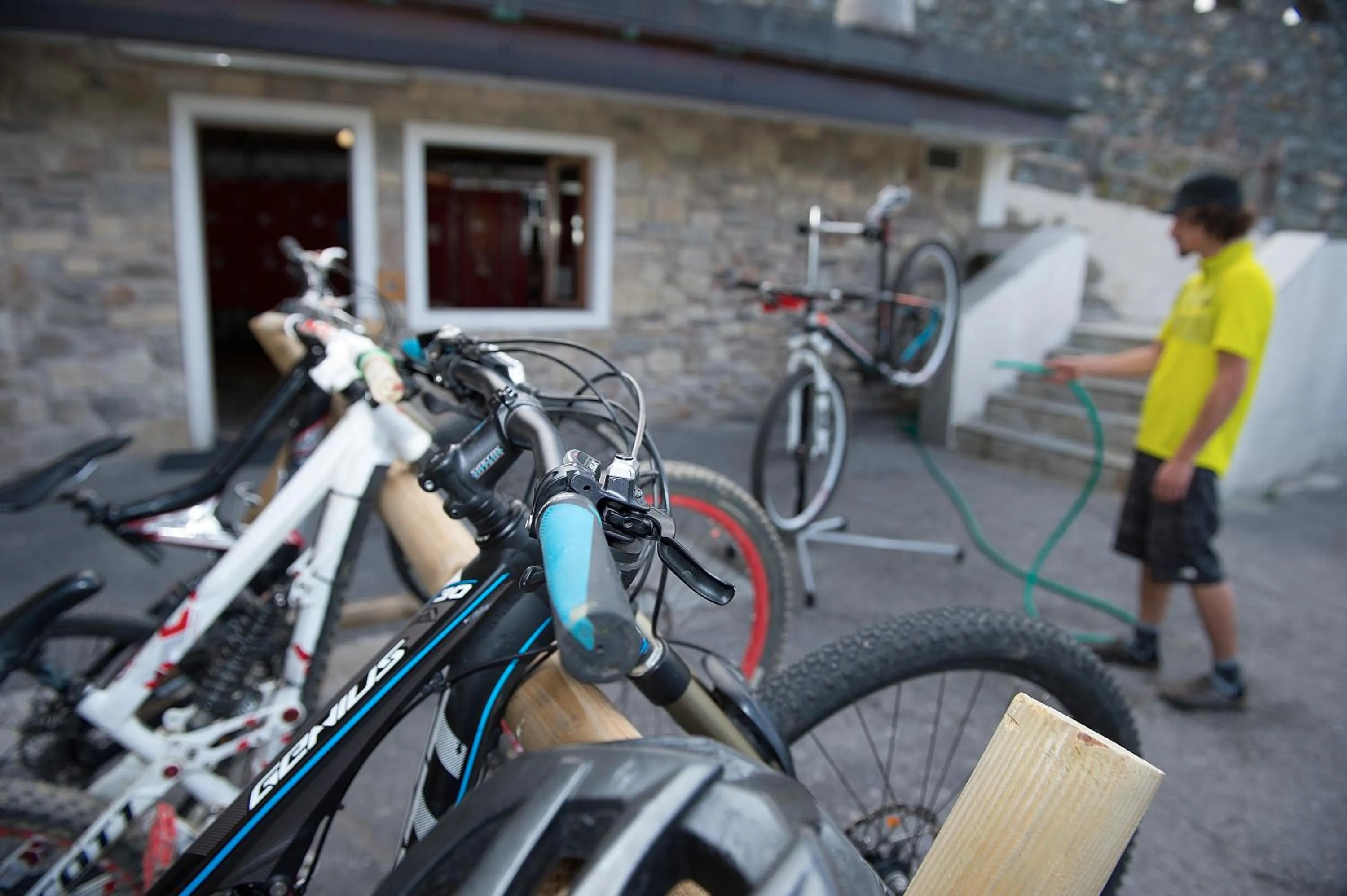 Cycling in Hotel Amerikan