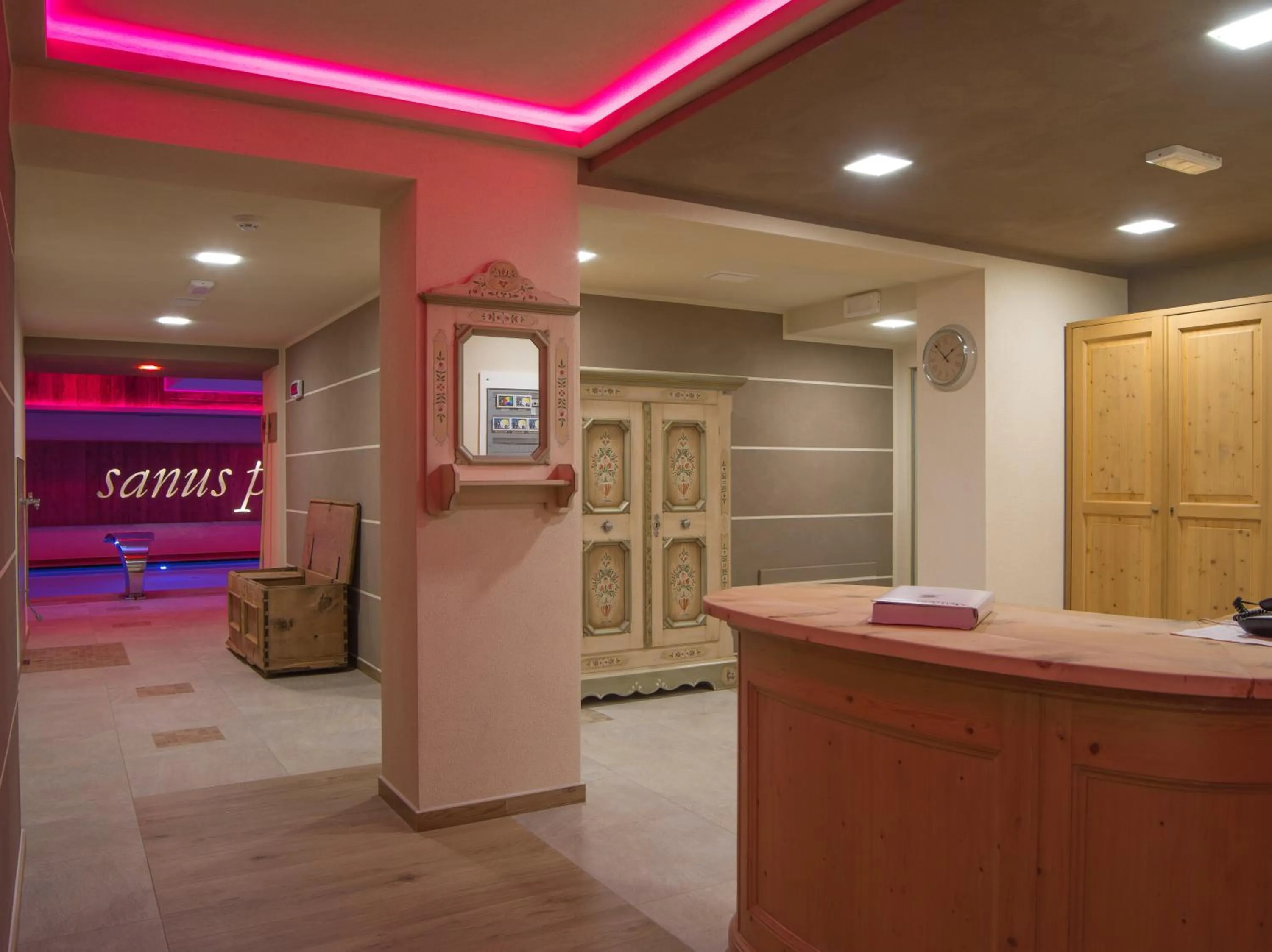 Hot Tub in Hotel Amerikan