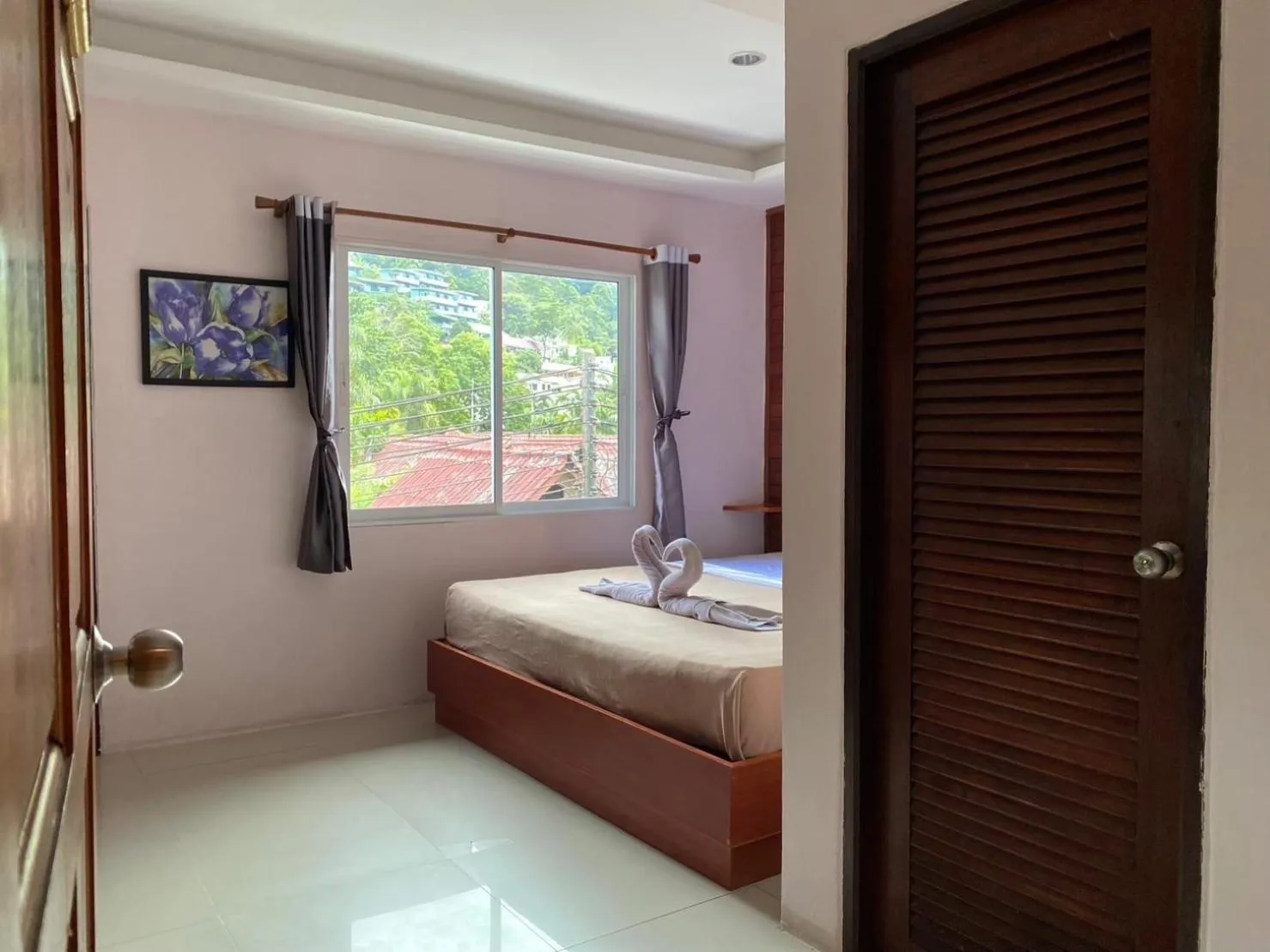 Photo of the whole room, Bed in Sabai House