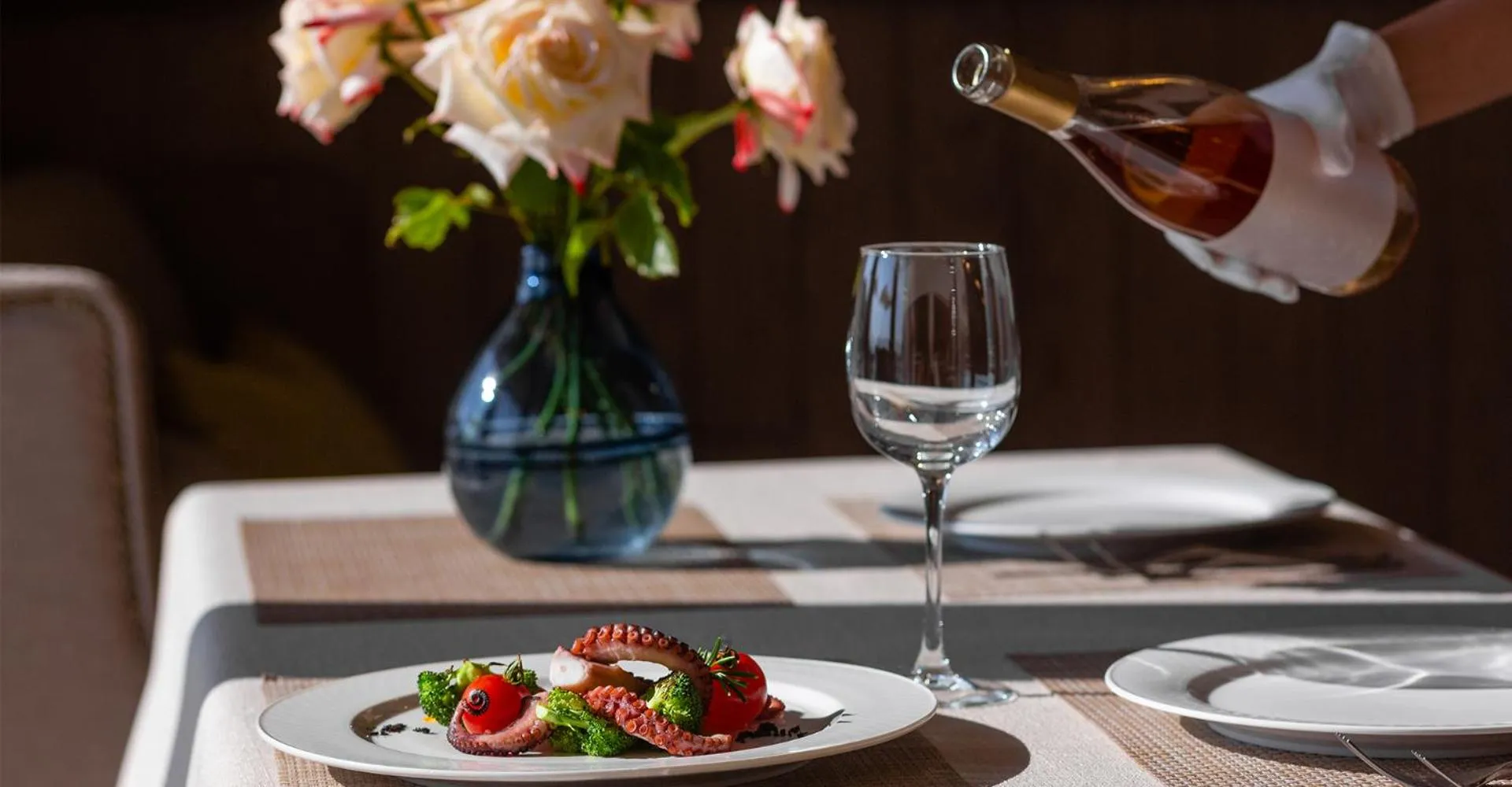 Food in Oak Leaf Residences