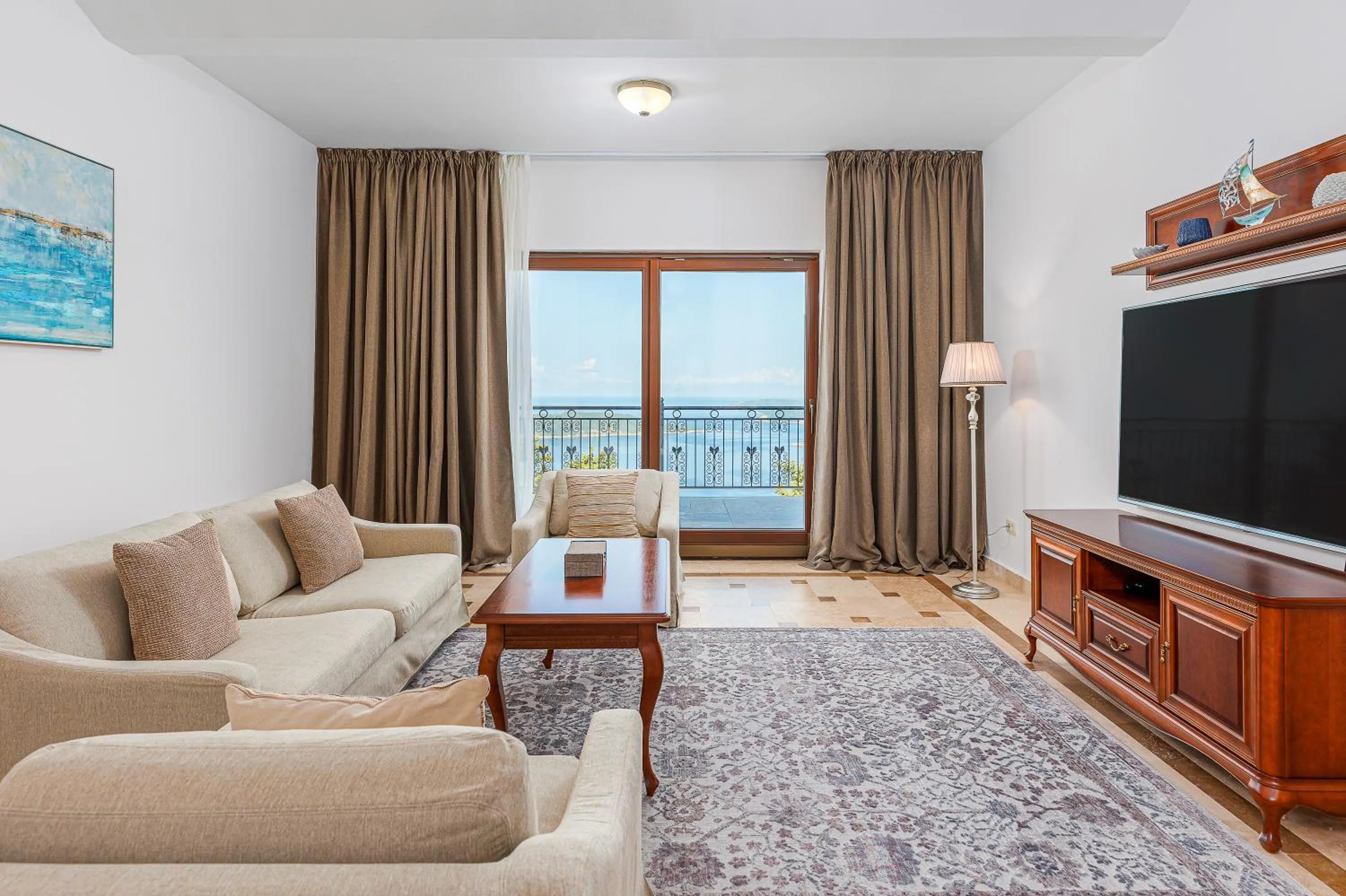 TV and multimedia in Oak Leaf Residences