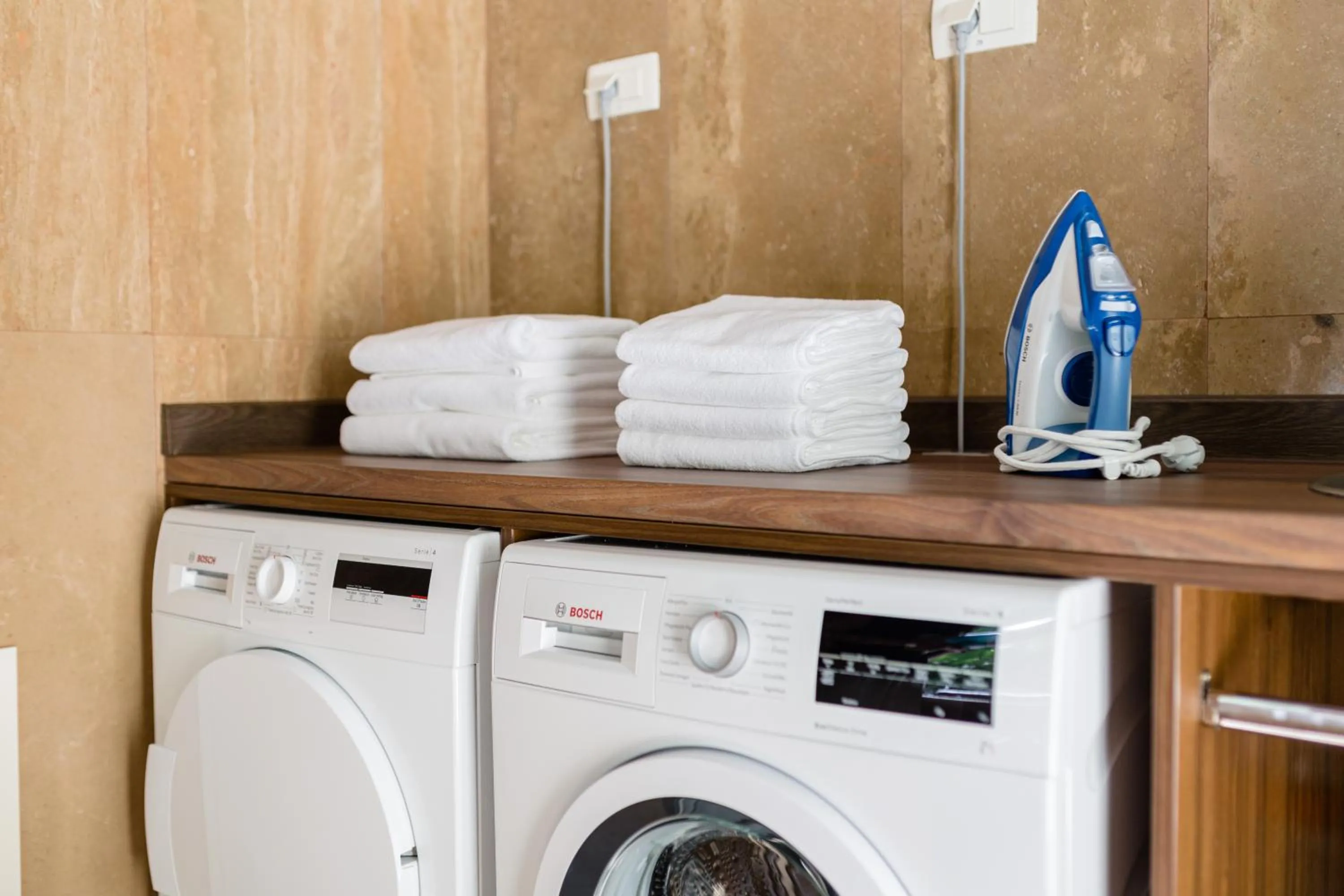 washing machine in Oak Leaf Residences
