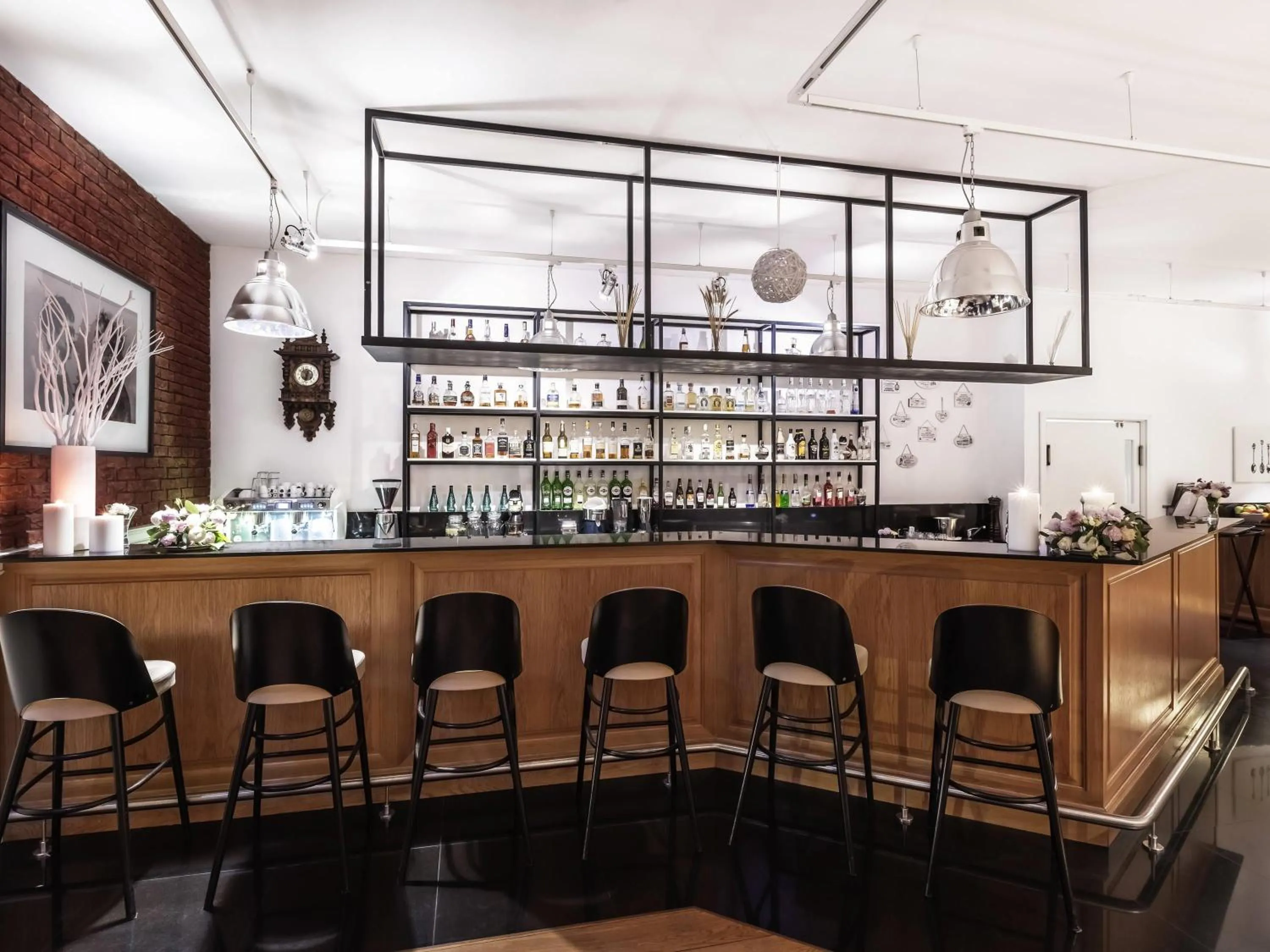 Lounge or bar in Mercure Wiazowna Brant