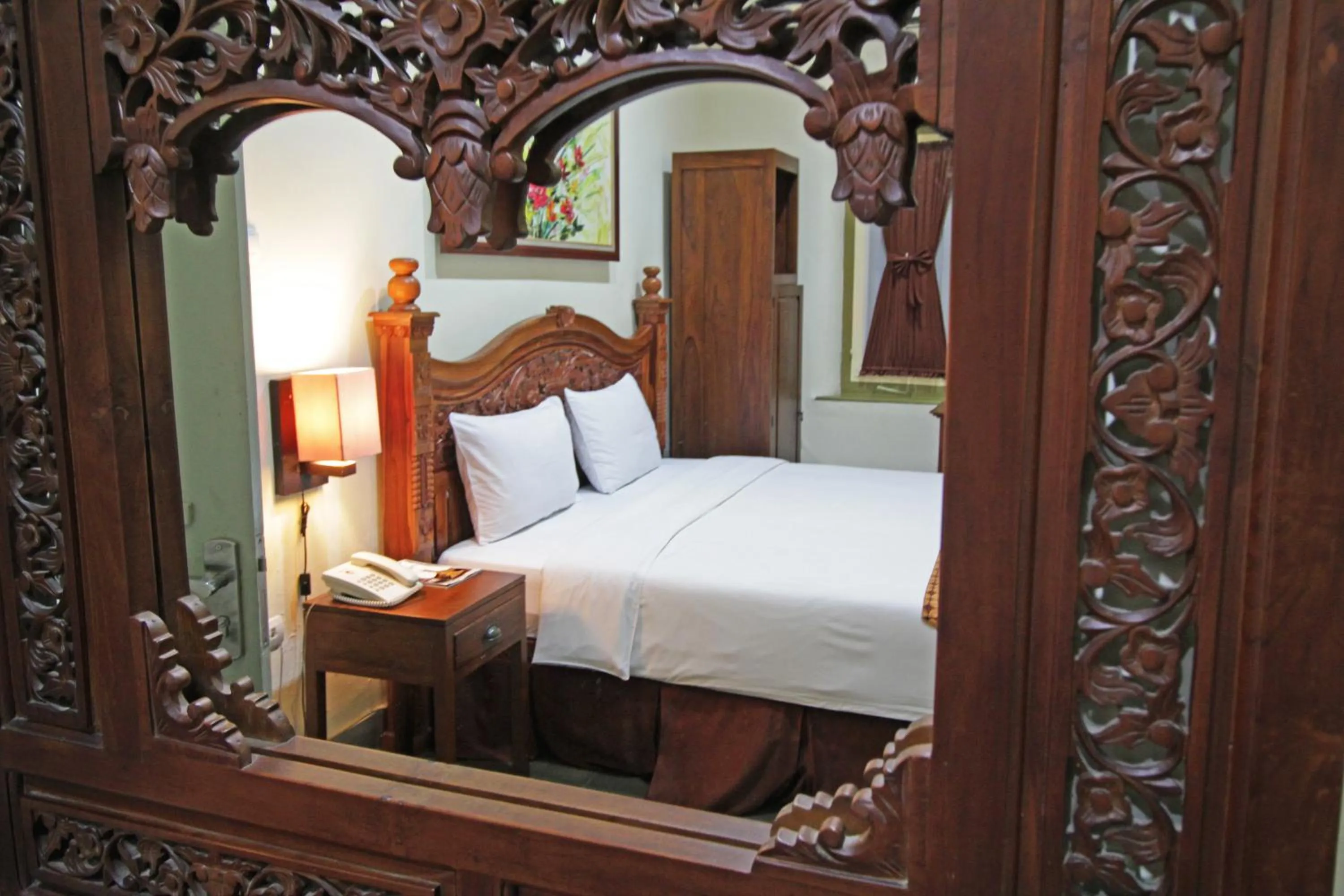 Bed in The Kresna Hotel