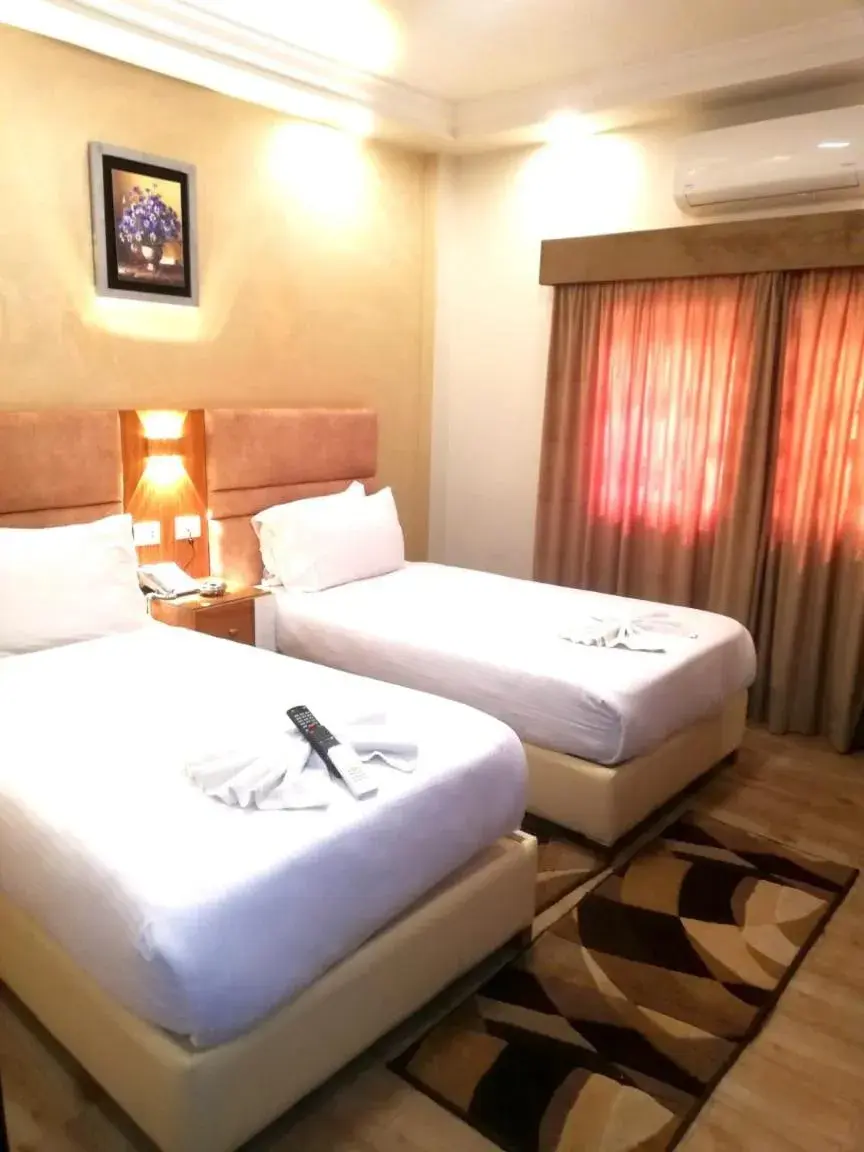 Family Suite in Jewel Al Nasr Hotel & Apartments Family Suite in Jewel Al Nasr Hotel & Apartments