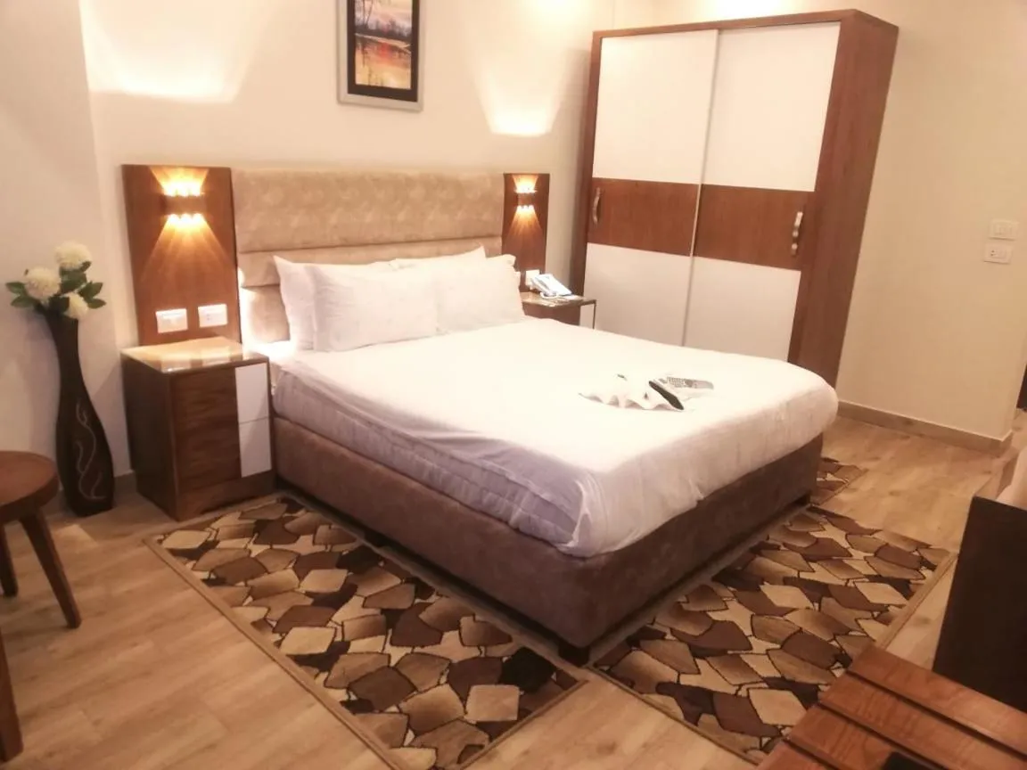 Economy Single Room in Jewel Al Nasr Hotel & Apartments