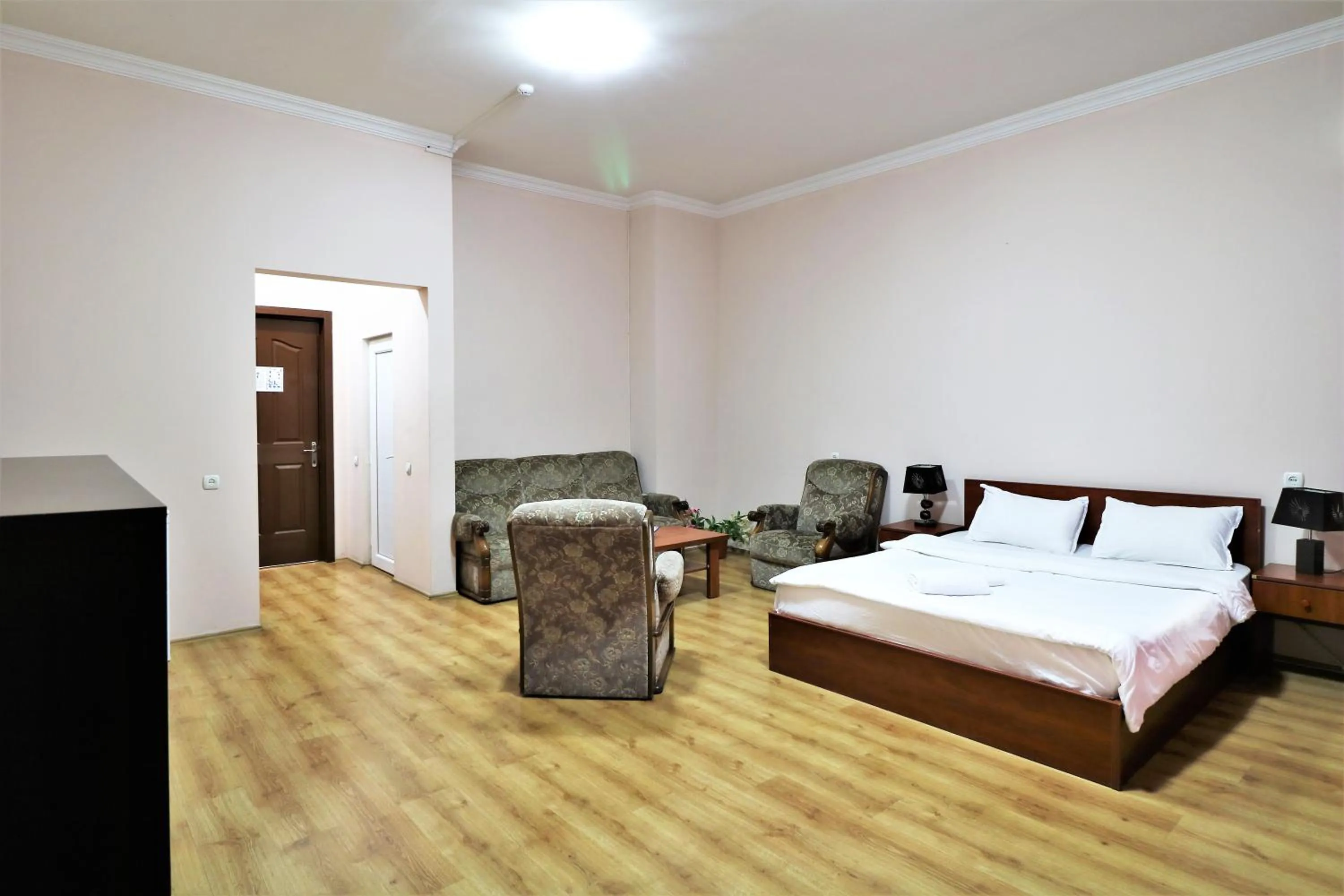 Bed in Ortachala Palace