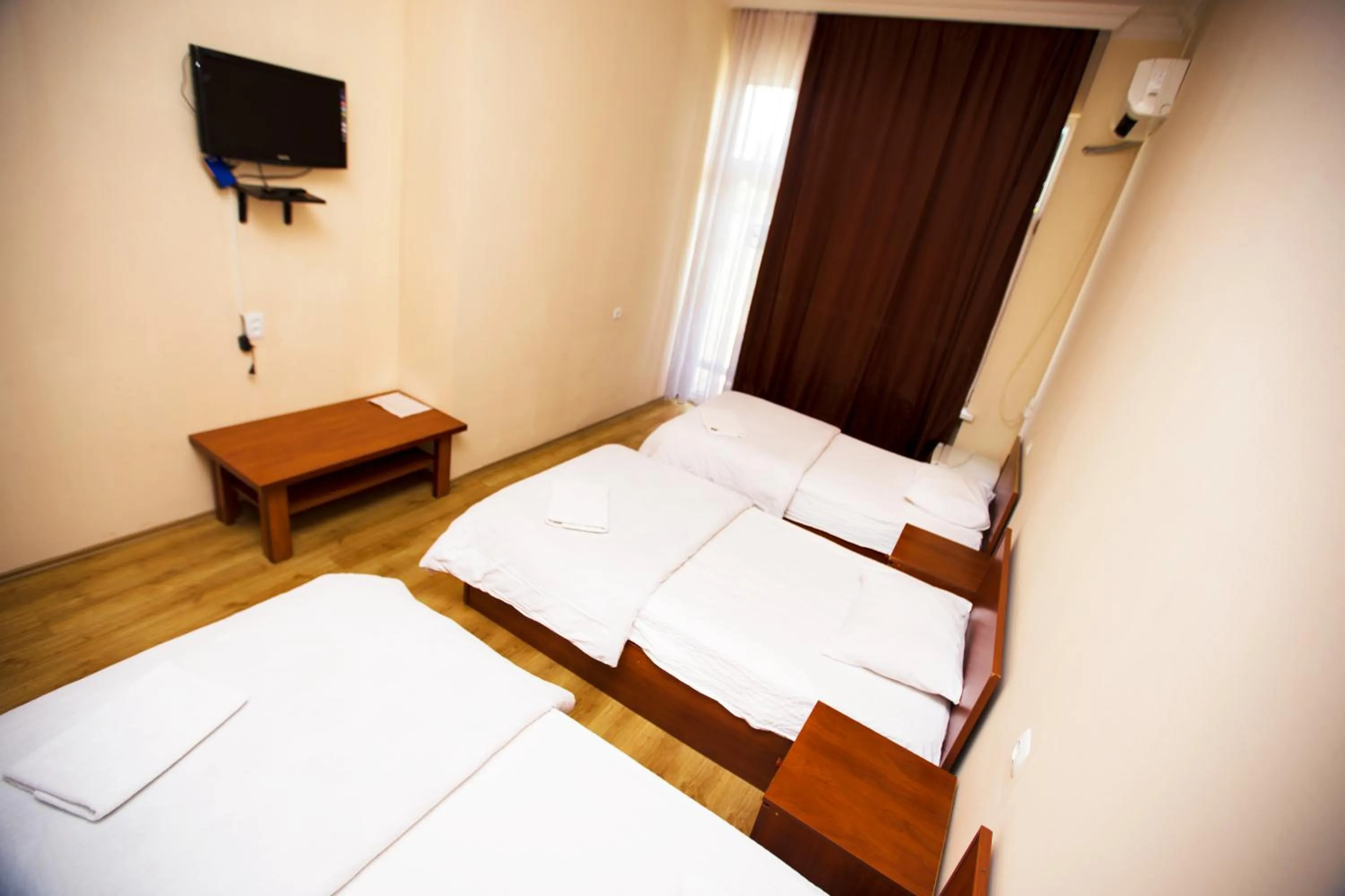 Bed in Ortachala Palace