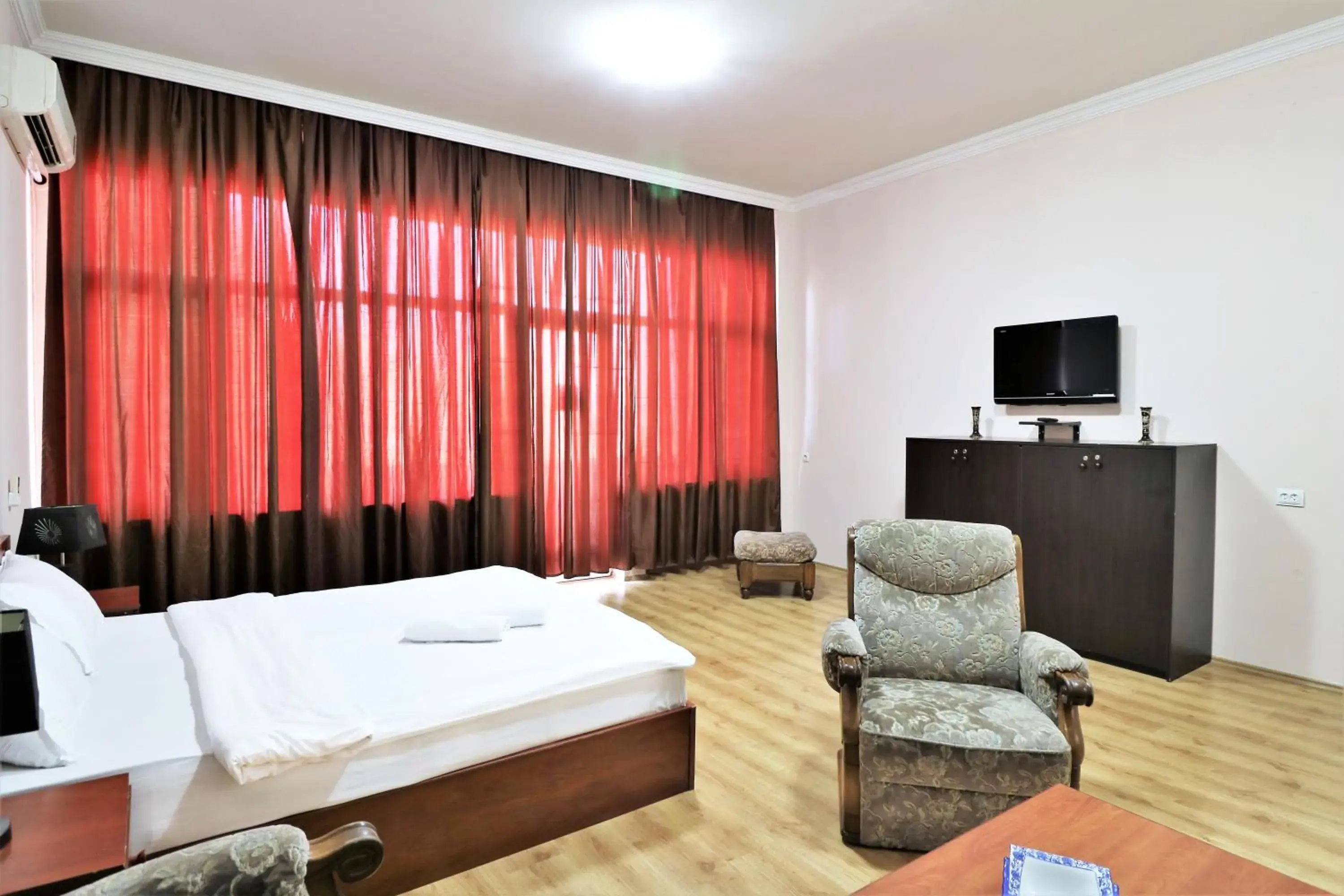 Single Room - single occupancy in Ortachala Palace Single Room - single occupancy in Ortachala Palace