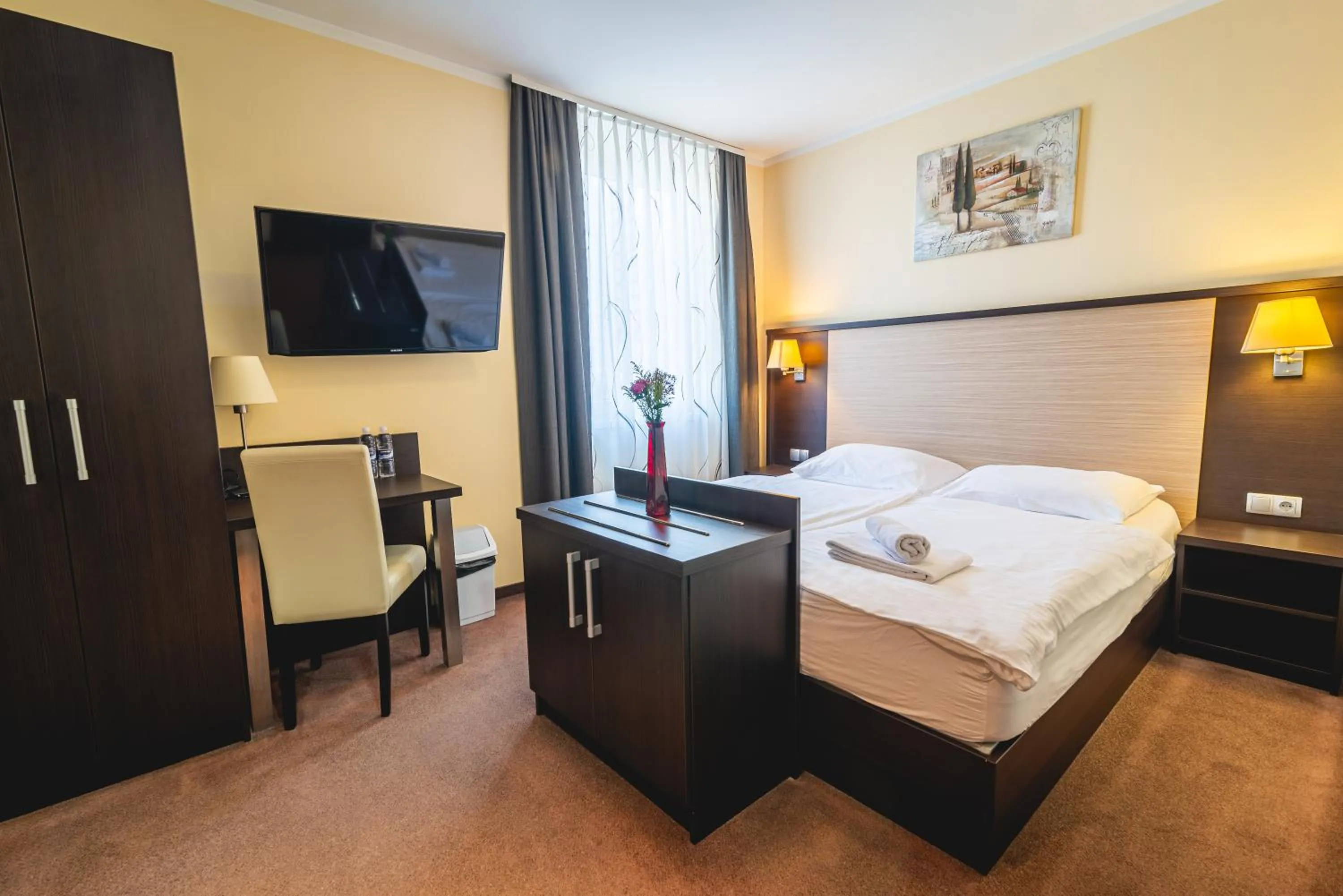 Photo of the whole room, Bed in Casino & Hotel ADMIRAL Ptuj