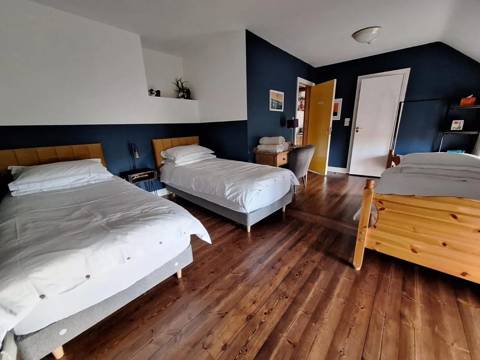 Bed in Heir Island House