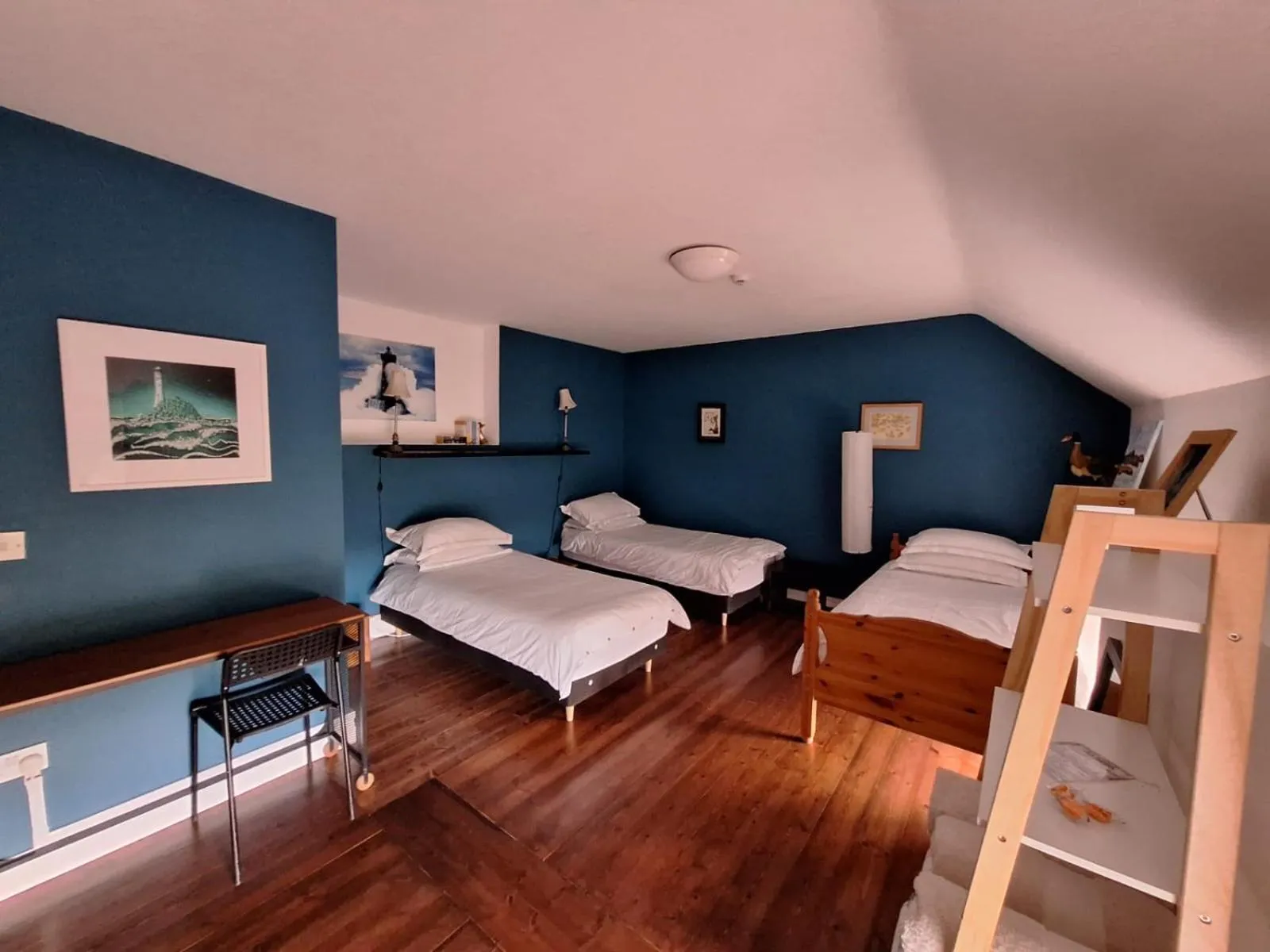 Bed in Heir Island House