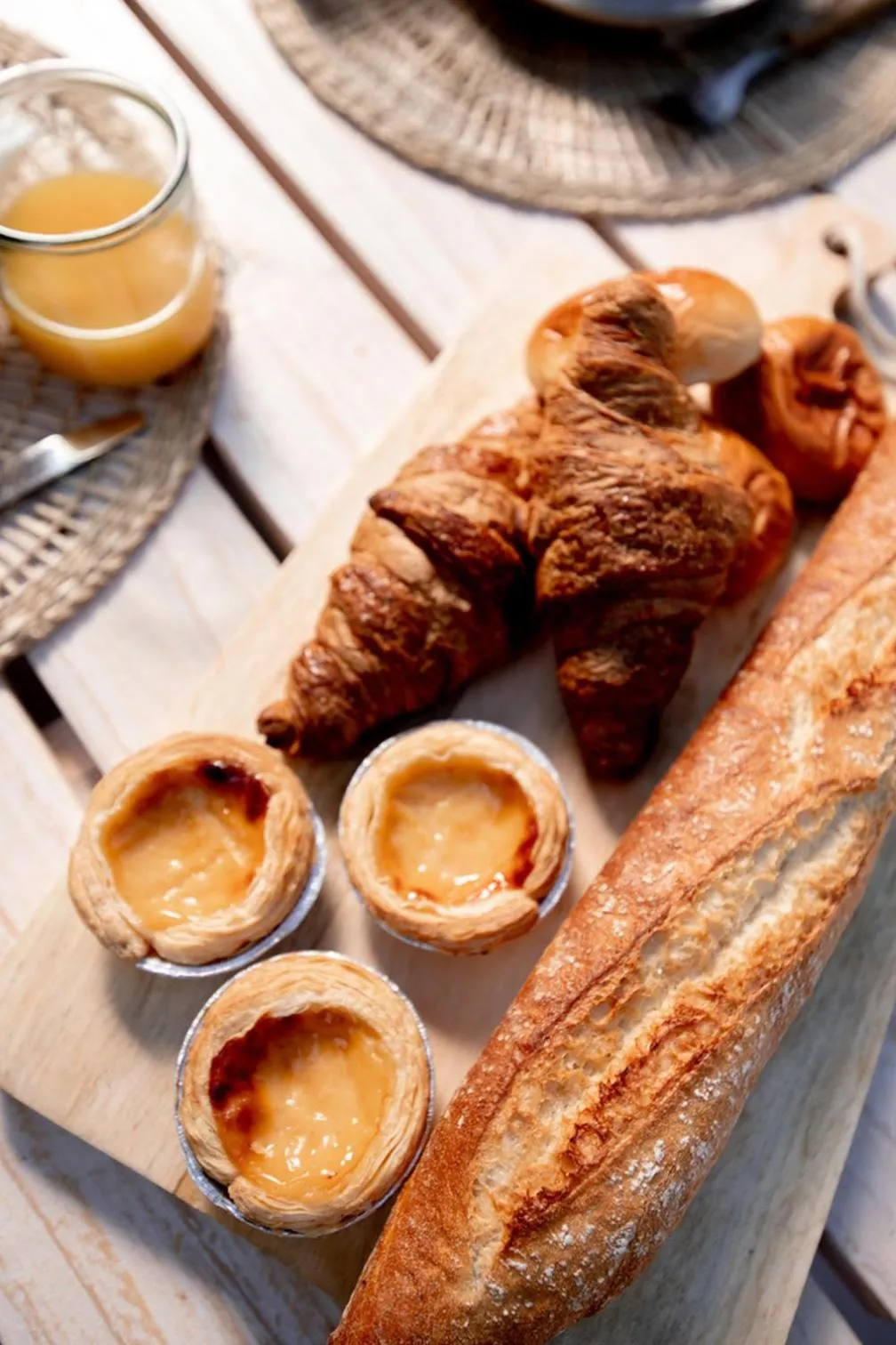 Food and drinks in Glamping Can Bora Lodges