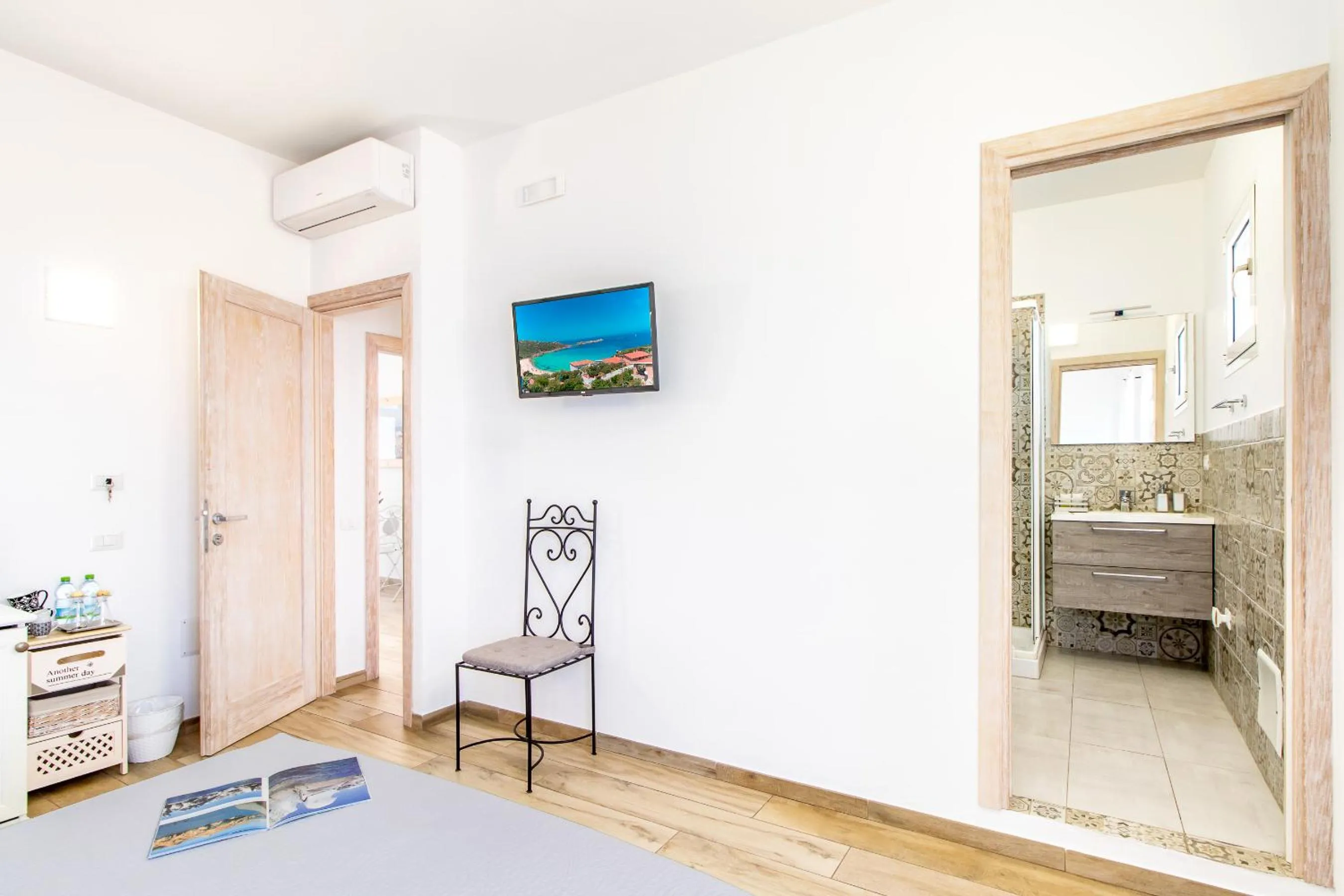 TV and multimedia in Tramonto sul mare