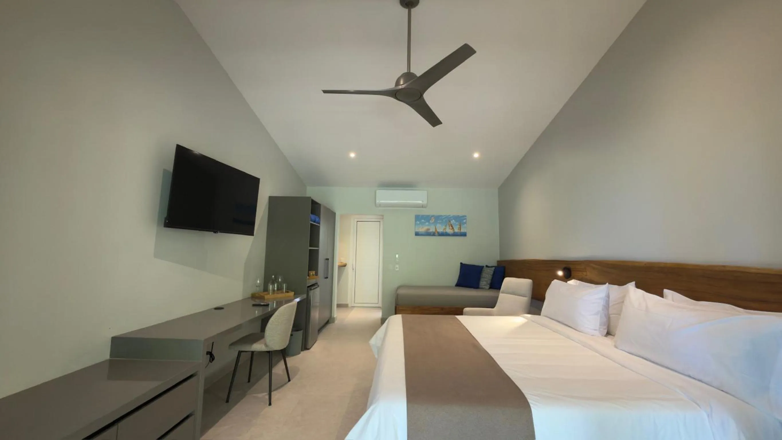 Bedroom, Bed in OPacifico Hotel Boutique