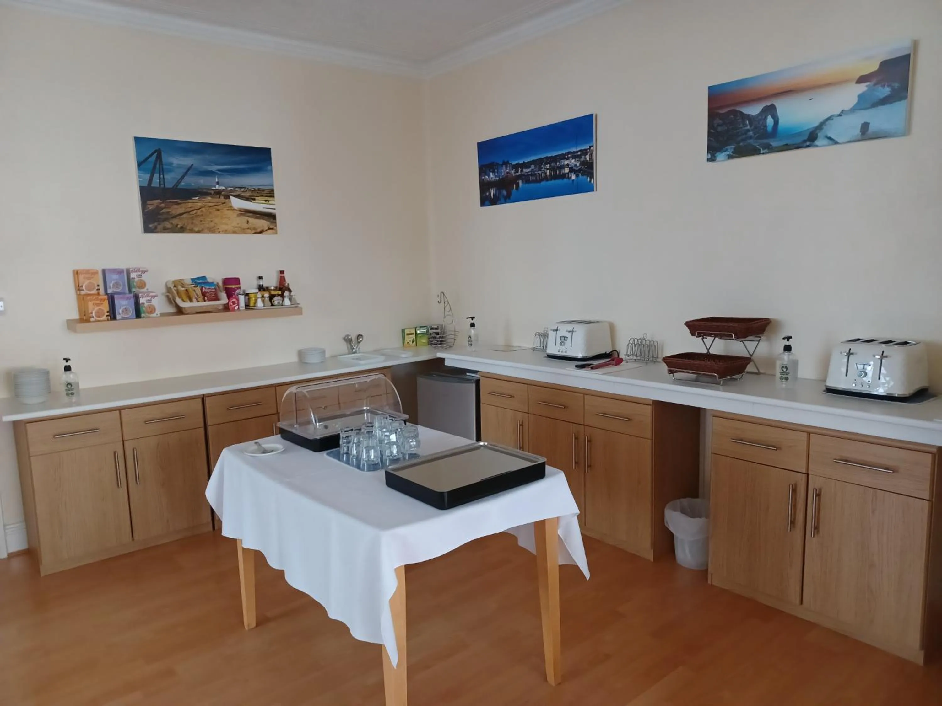 Dining area in Palm Court