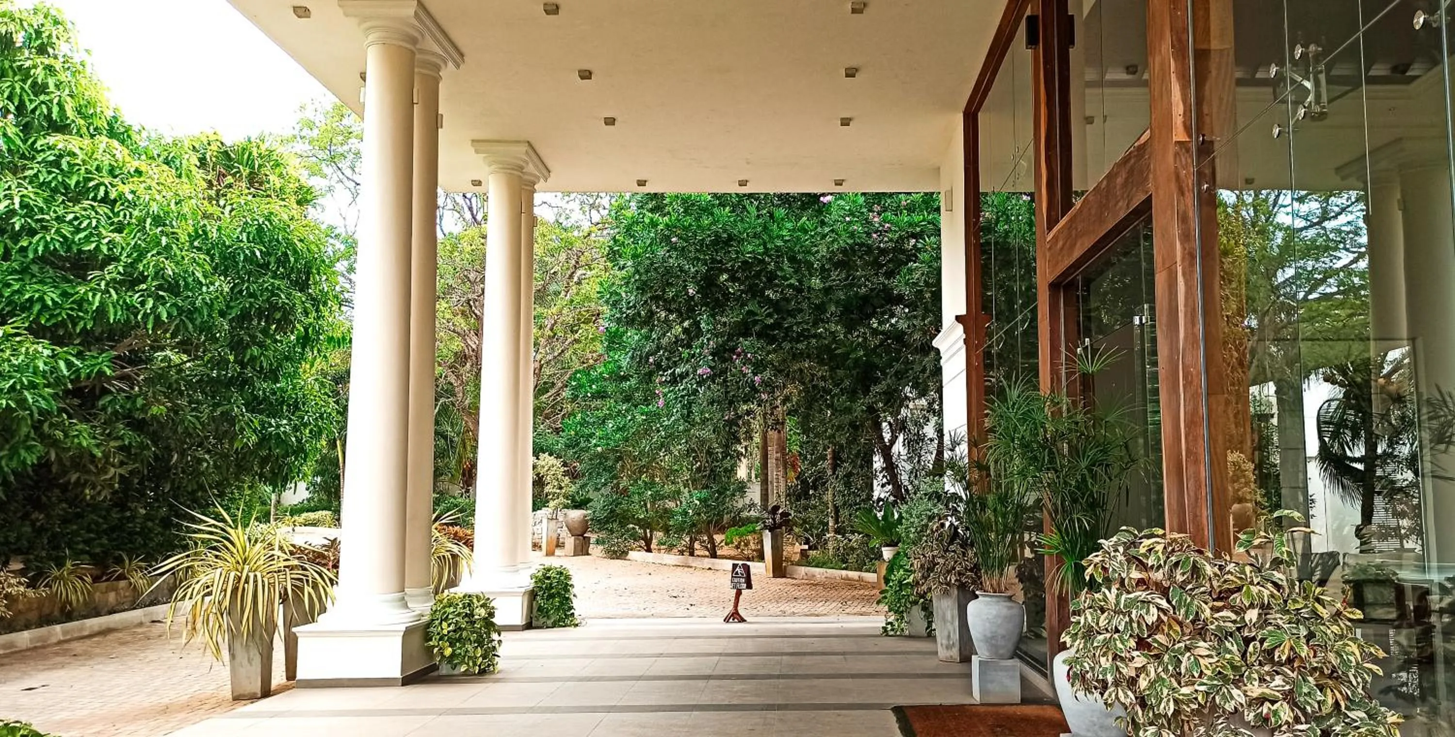 Property building in Lagoon Paradise Beach Resort