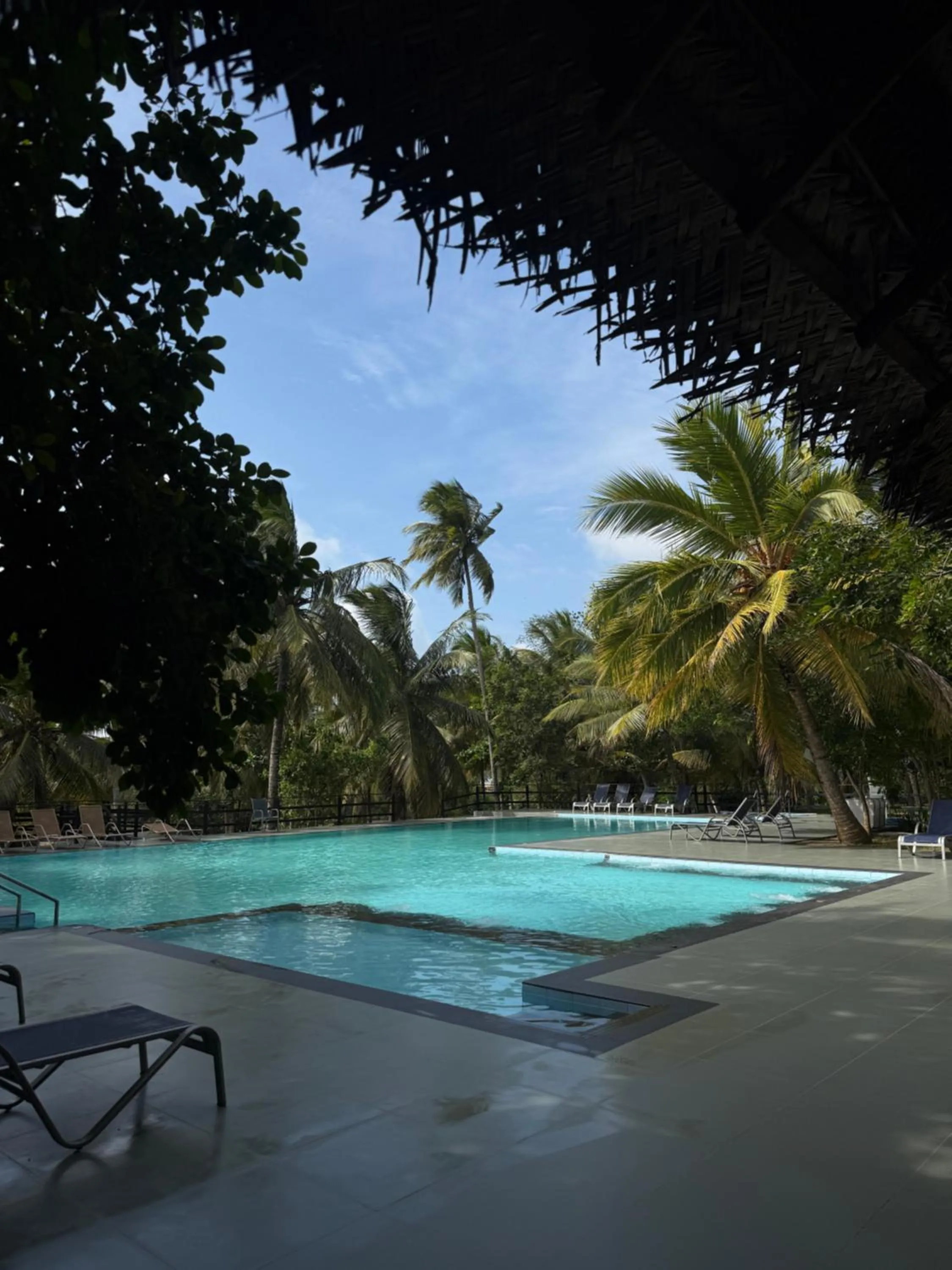Swimming pool in Lagoon Paradise Beach Resort