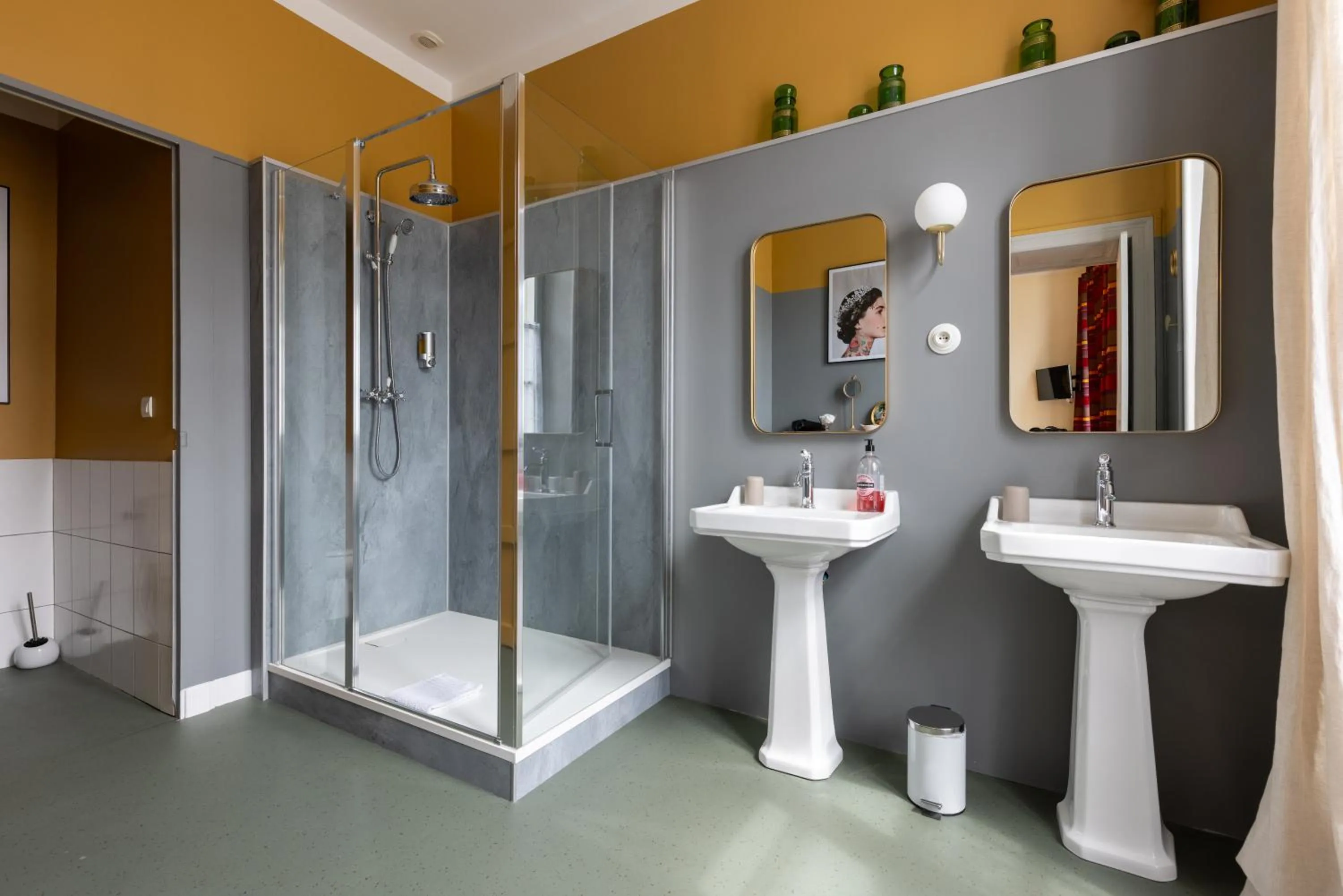 Shower in H de Surgères