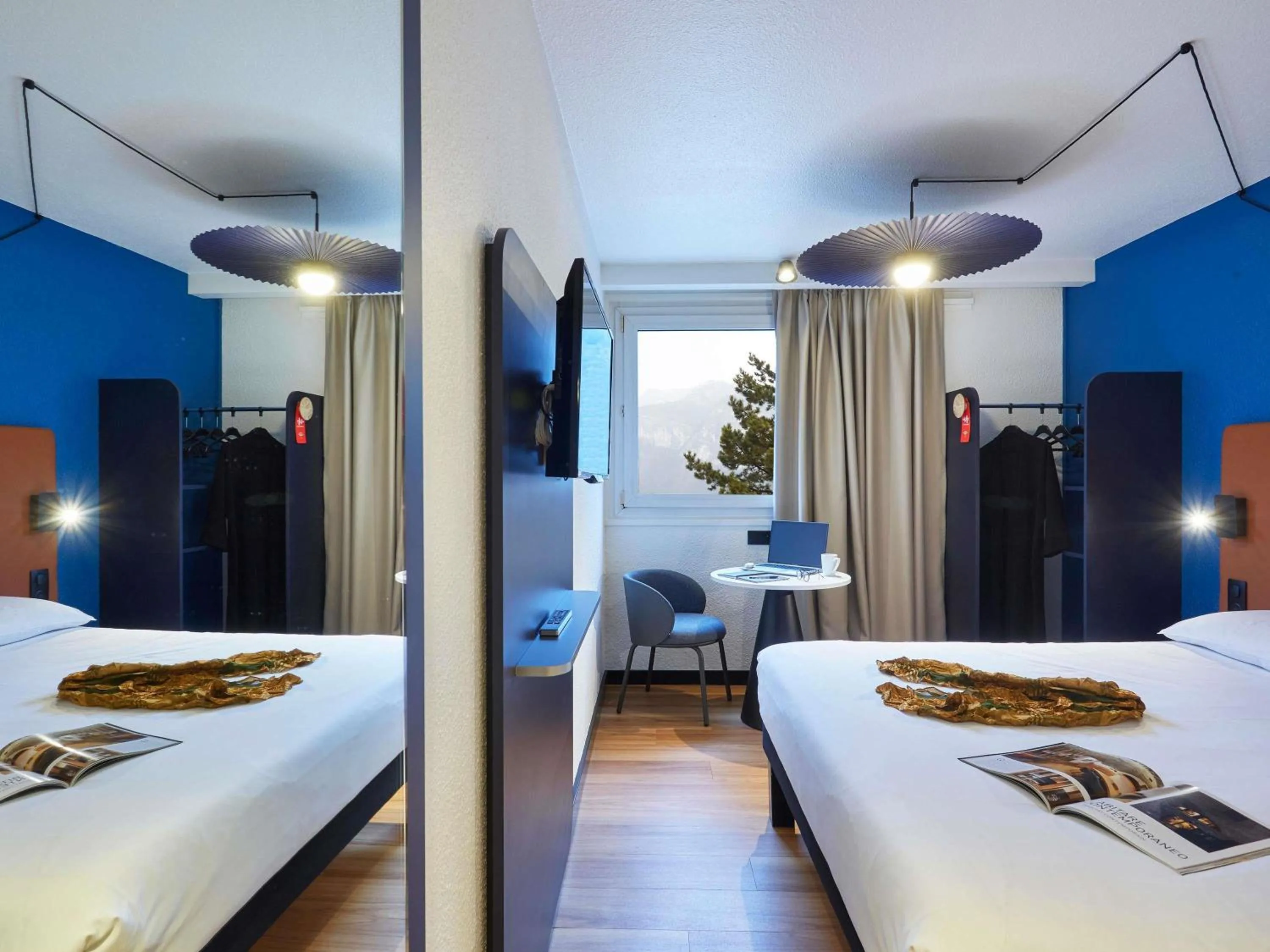 Bedroom, Bed in Ibis Sallanches Porte du MontBlanc