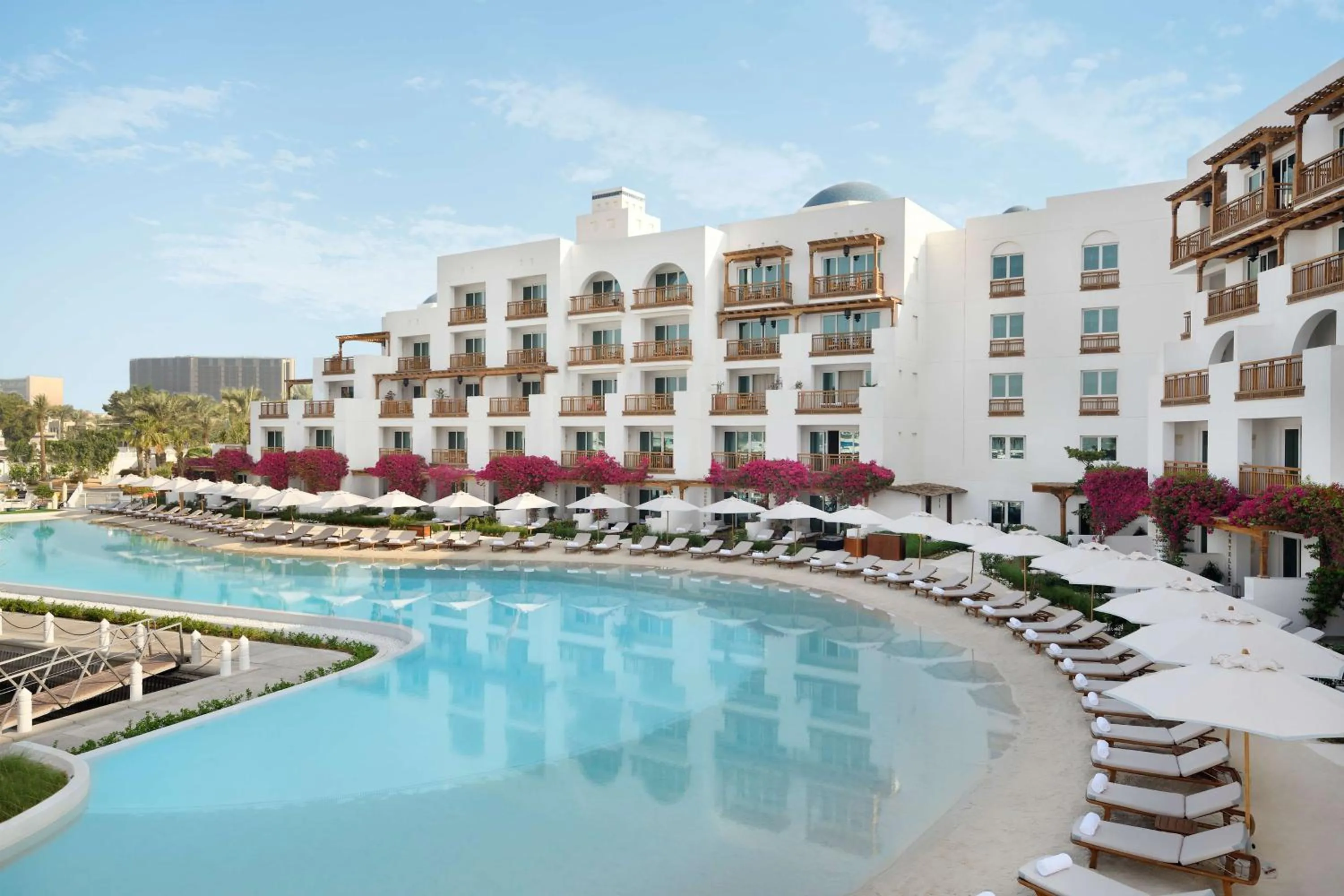 Swimming pool in Park Hyatt Dubai