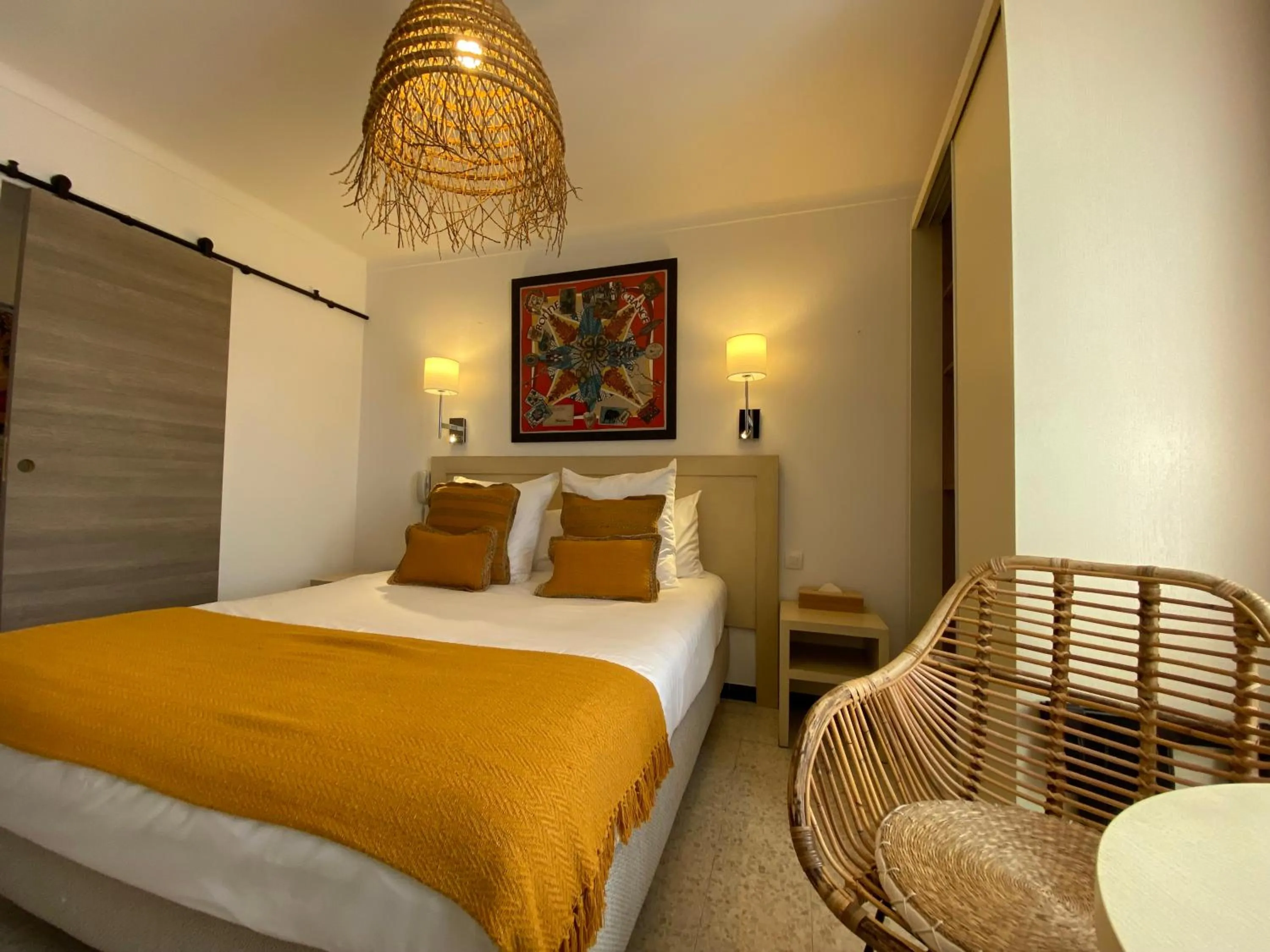 Bed in Hôtel Le Neptune en Camargue