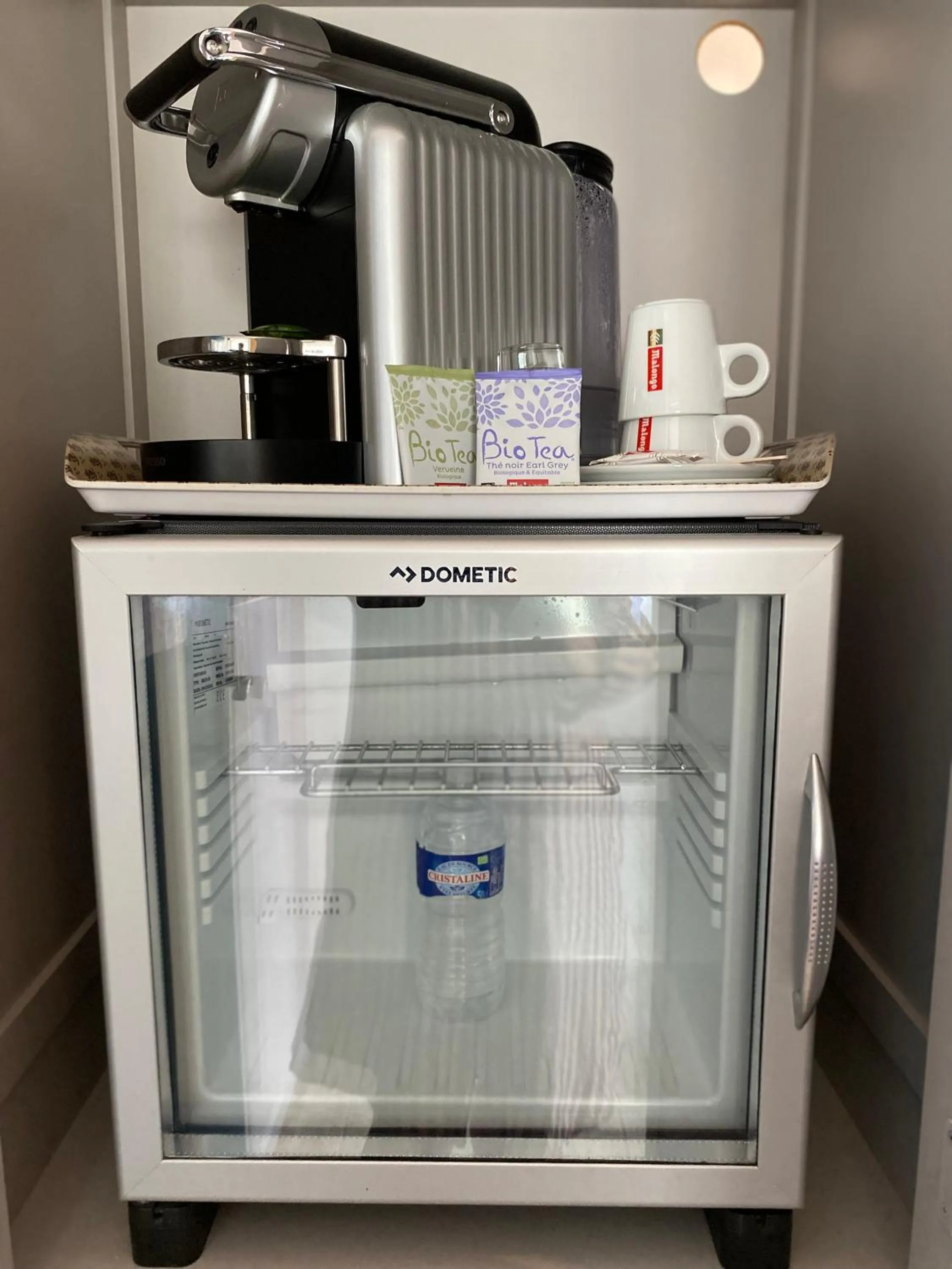 Coffee/tea facilities in Hôtel Le Neptune en Camargue