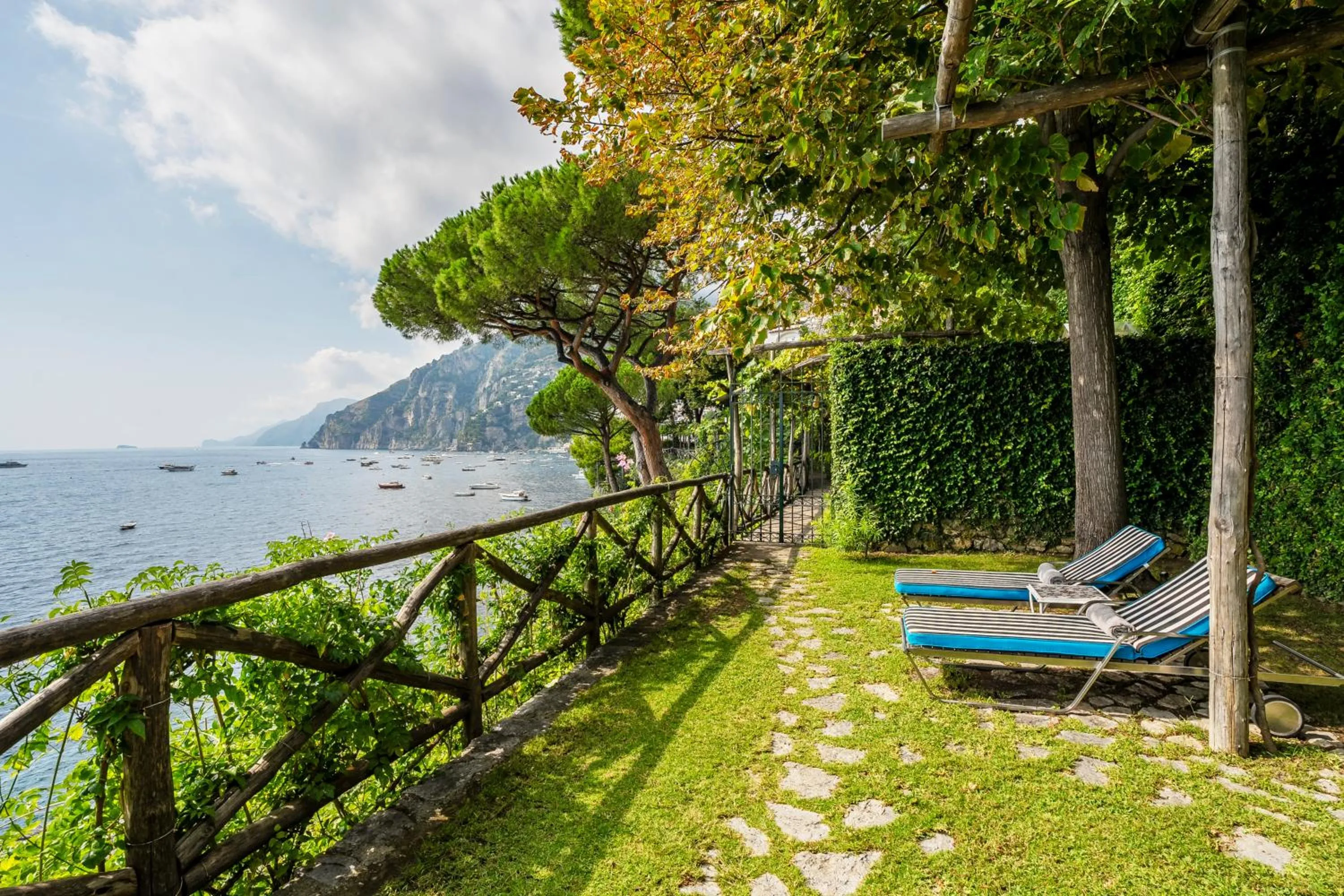 Garden in Villa Treville