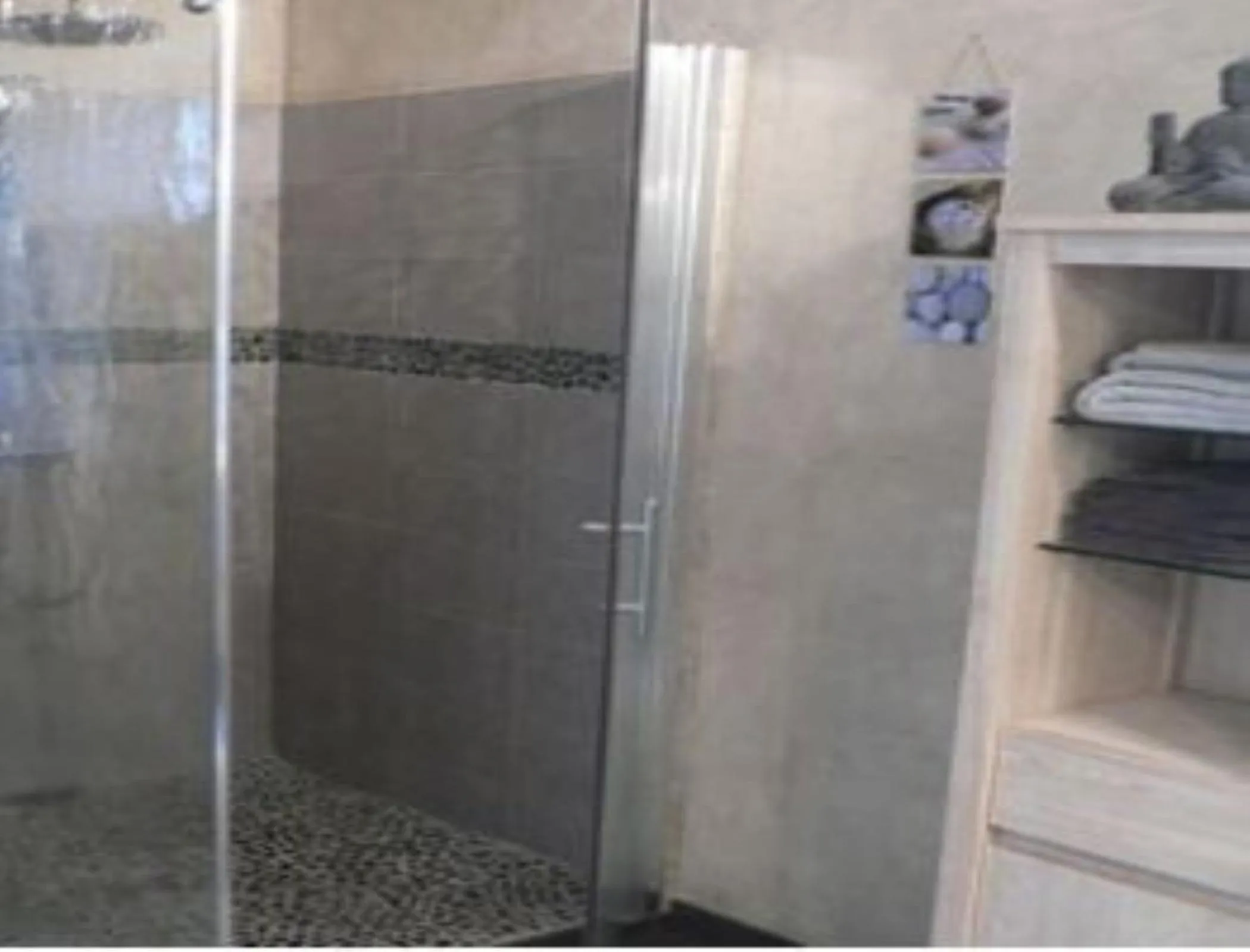 Bathroom in Chambres d'Hôtes Domaine de Beunes