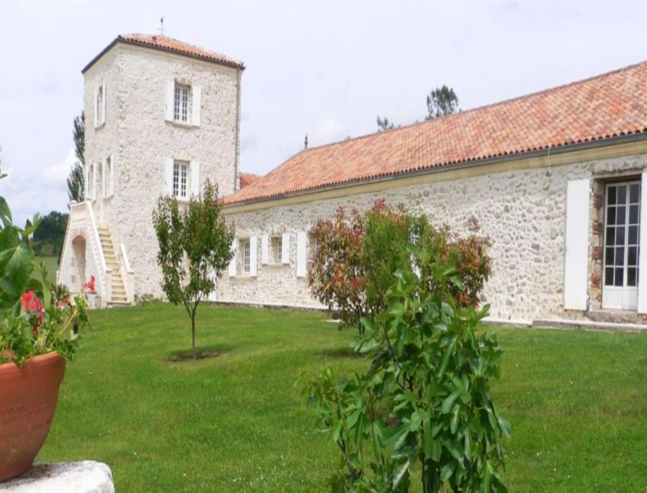 Property building in Chambres d'Hôtes Domaine de Beunes