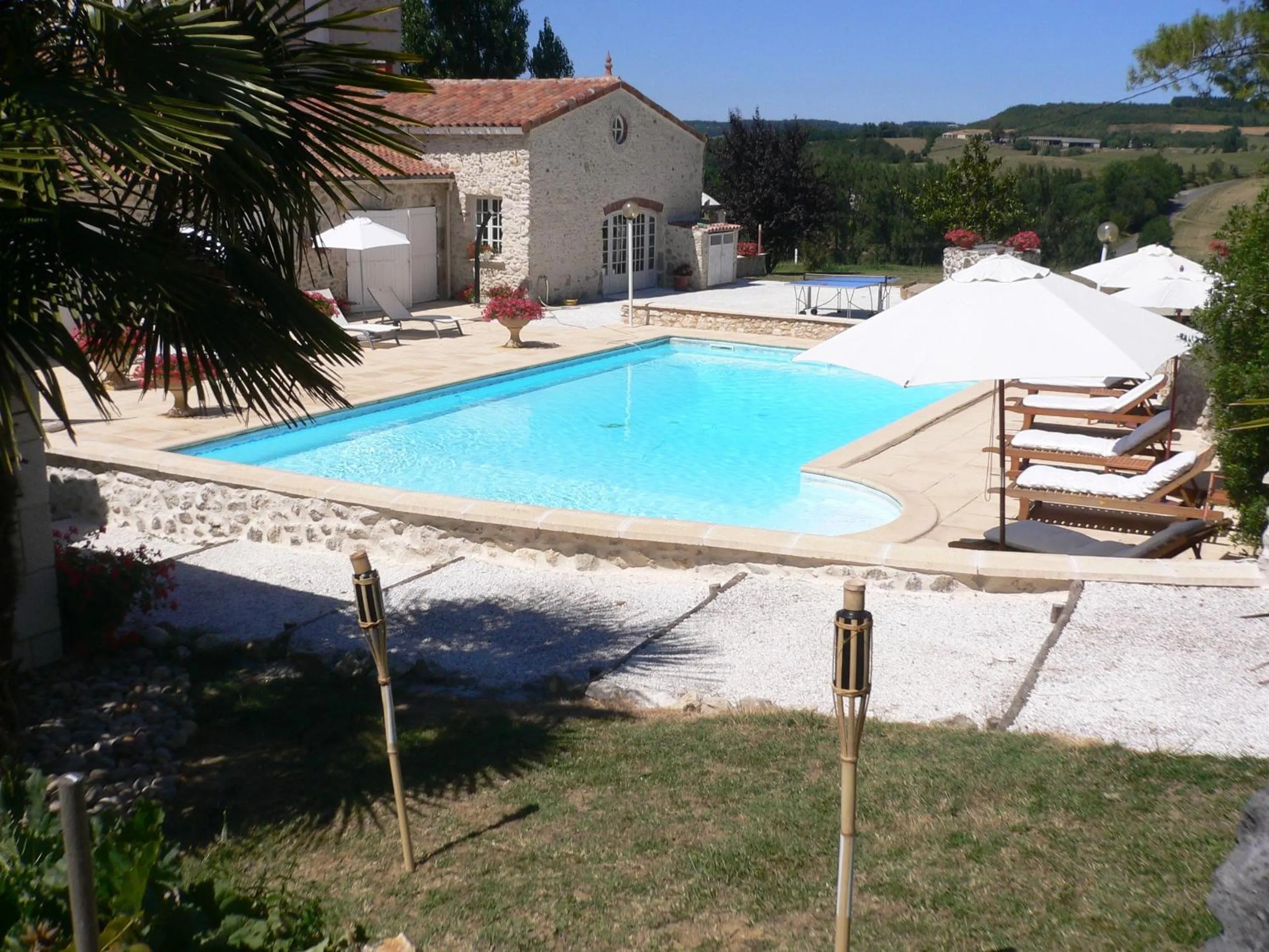 Facade/entrance in Chambres d'Hôtes Domaine de Beunes