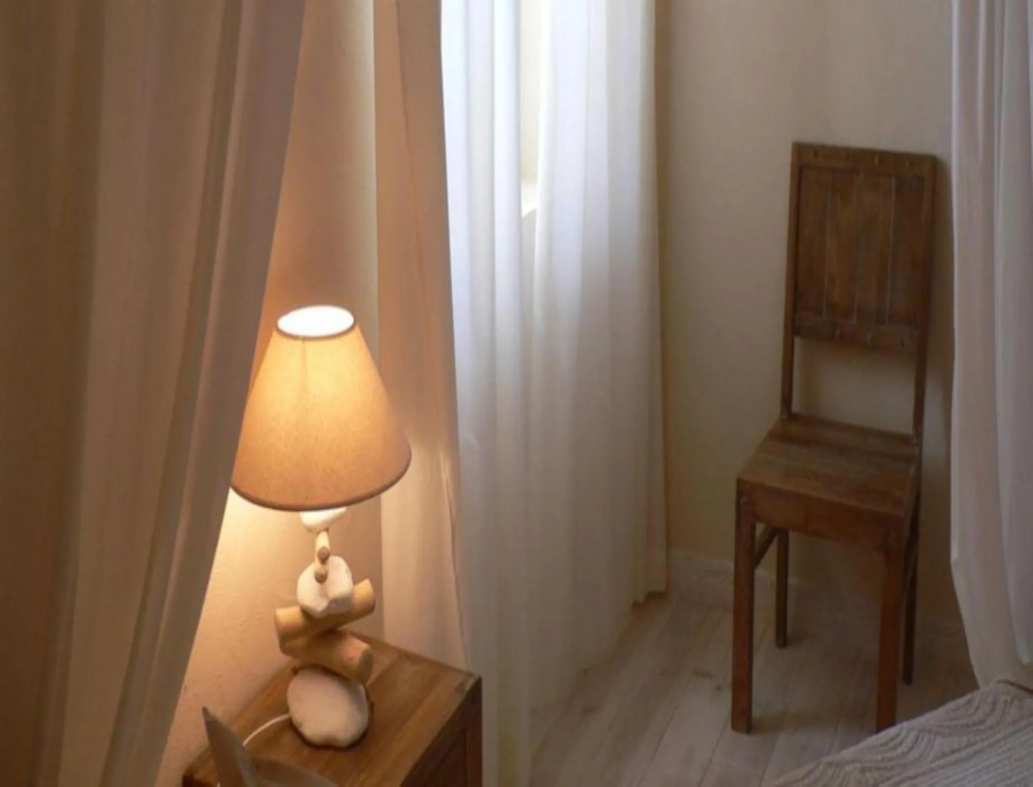 Decorative detail in Chambres d'Hôtes Domaine de Beunes