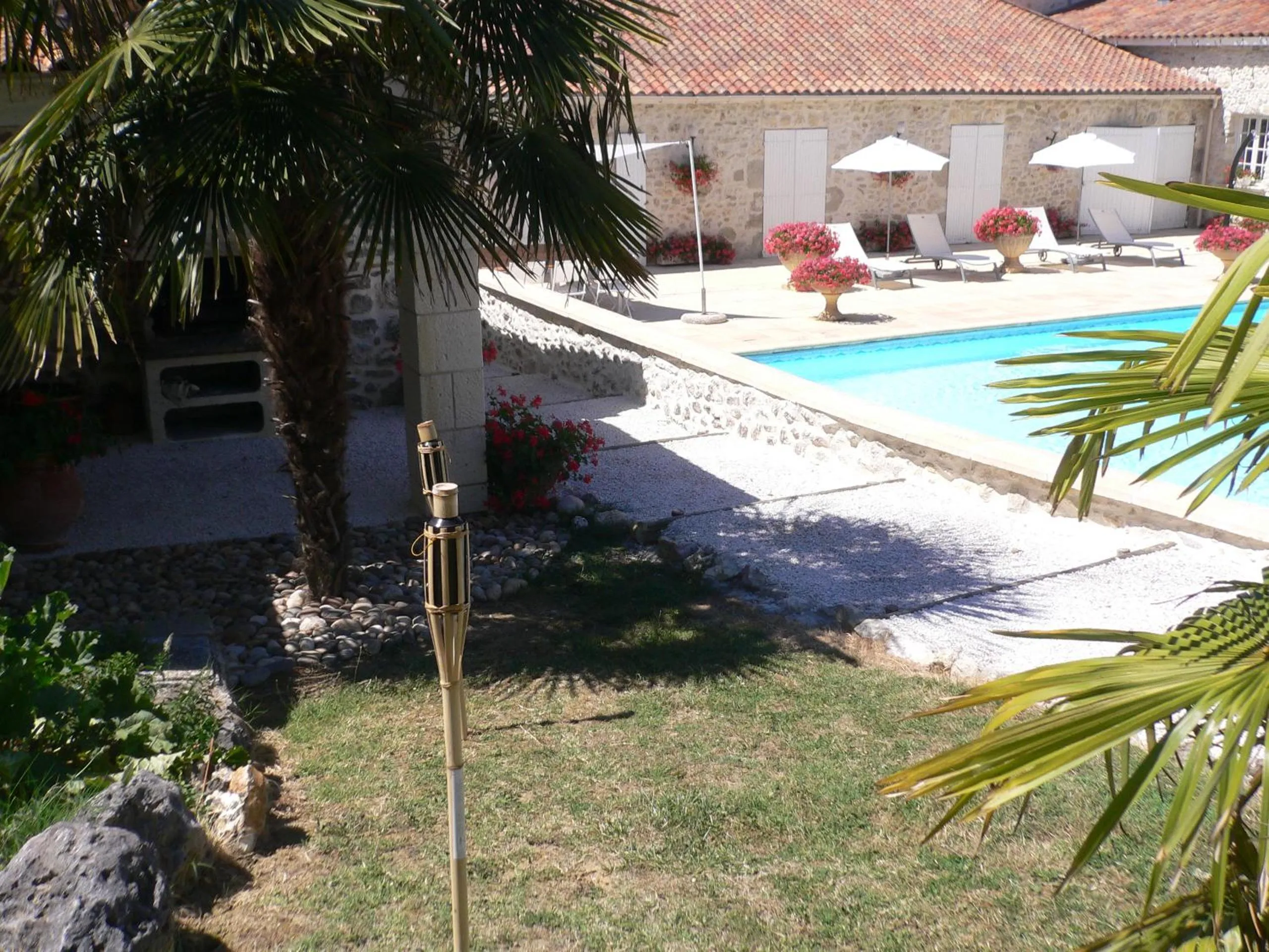 Garden in Chambres d'Hôtes Domaine de Beunes