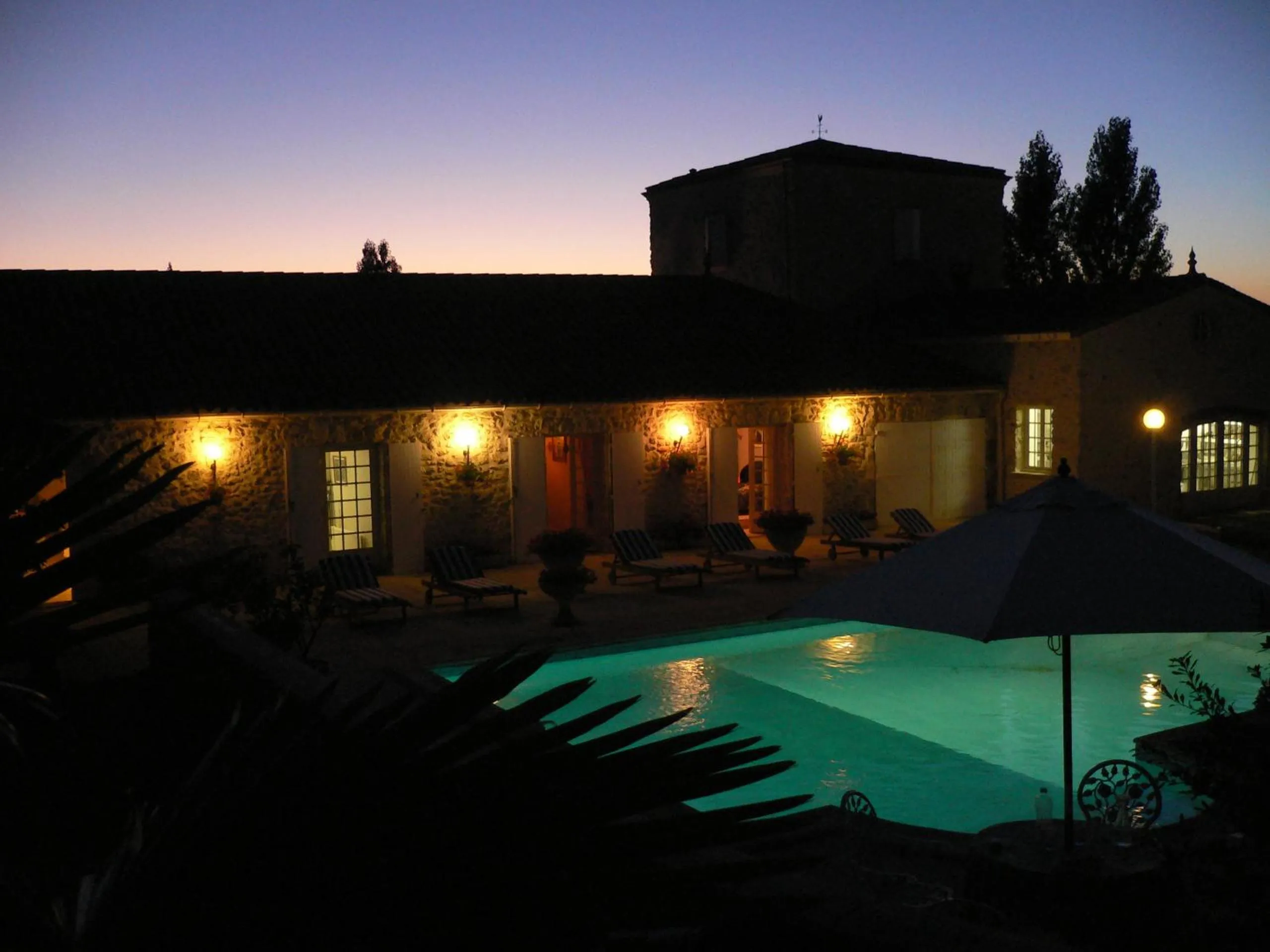 Facade/entrance in Chambres d'Hôtes Domaine de Beunes
