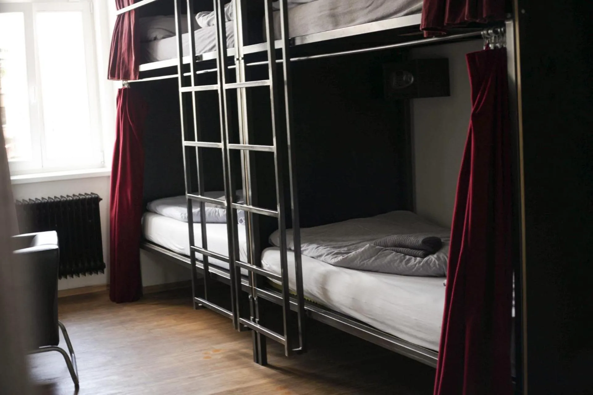 Bedroom, Bed in Wake Up Wellness Hostel